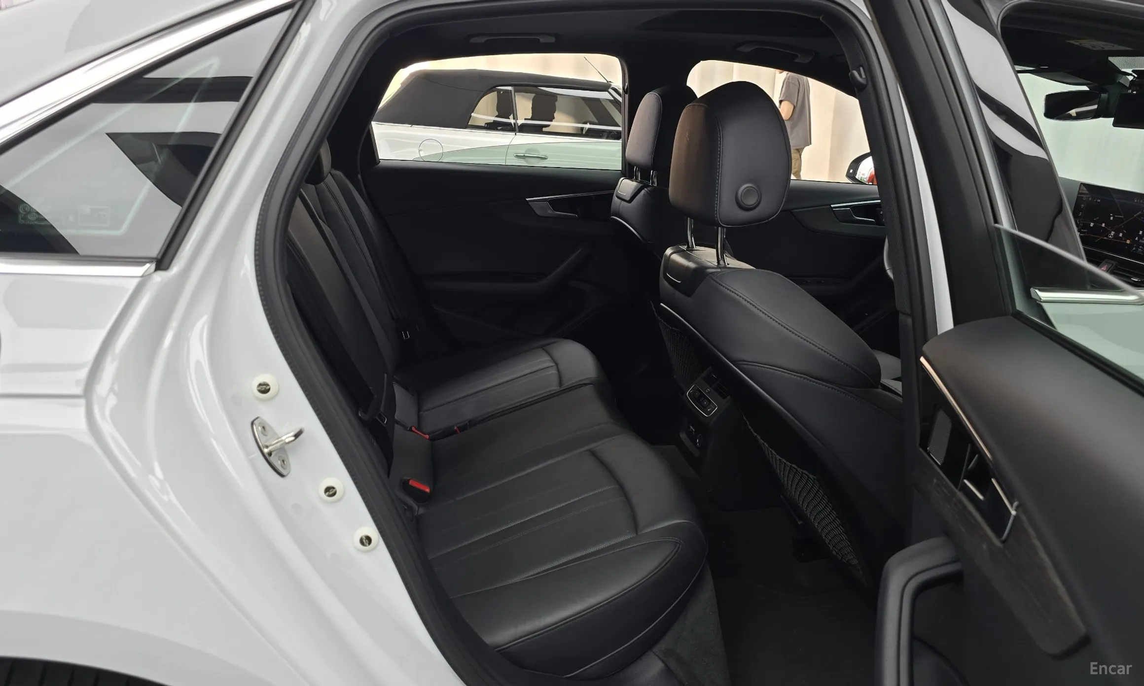 Audi A4 (B9) превью 12