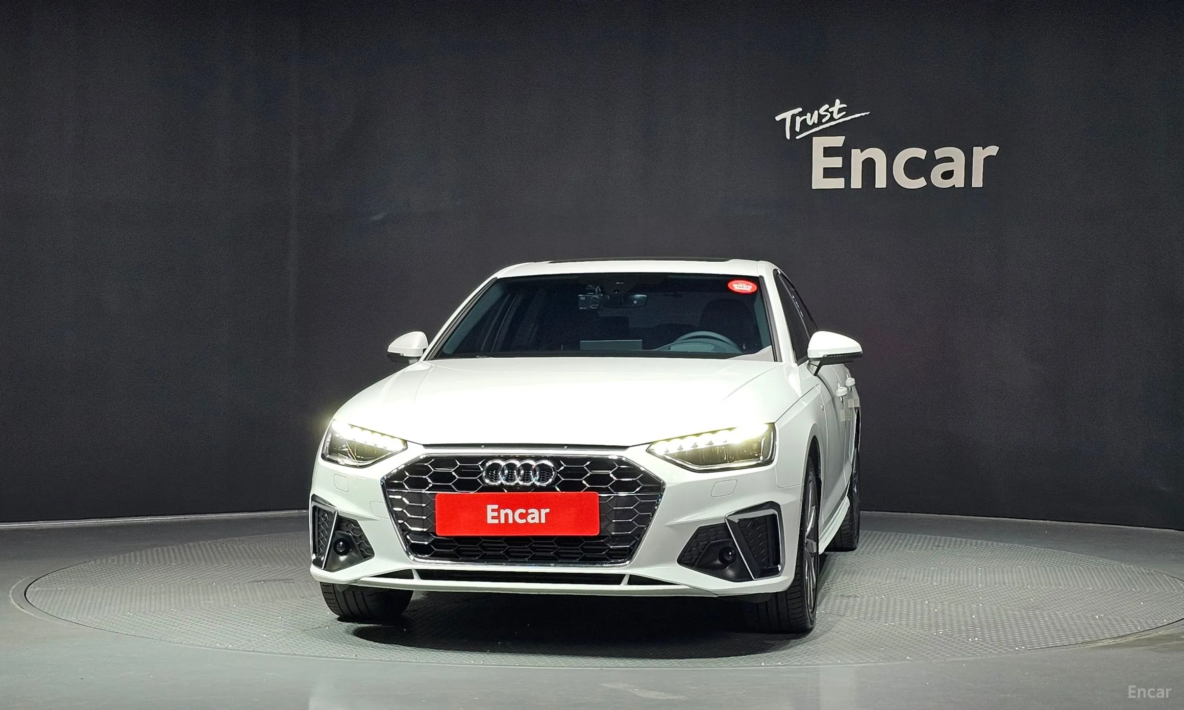 Audi A4 (B9) превью 3