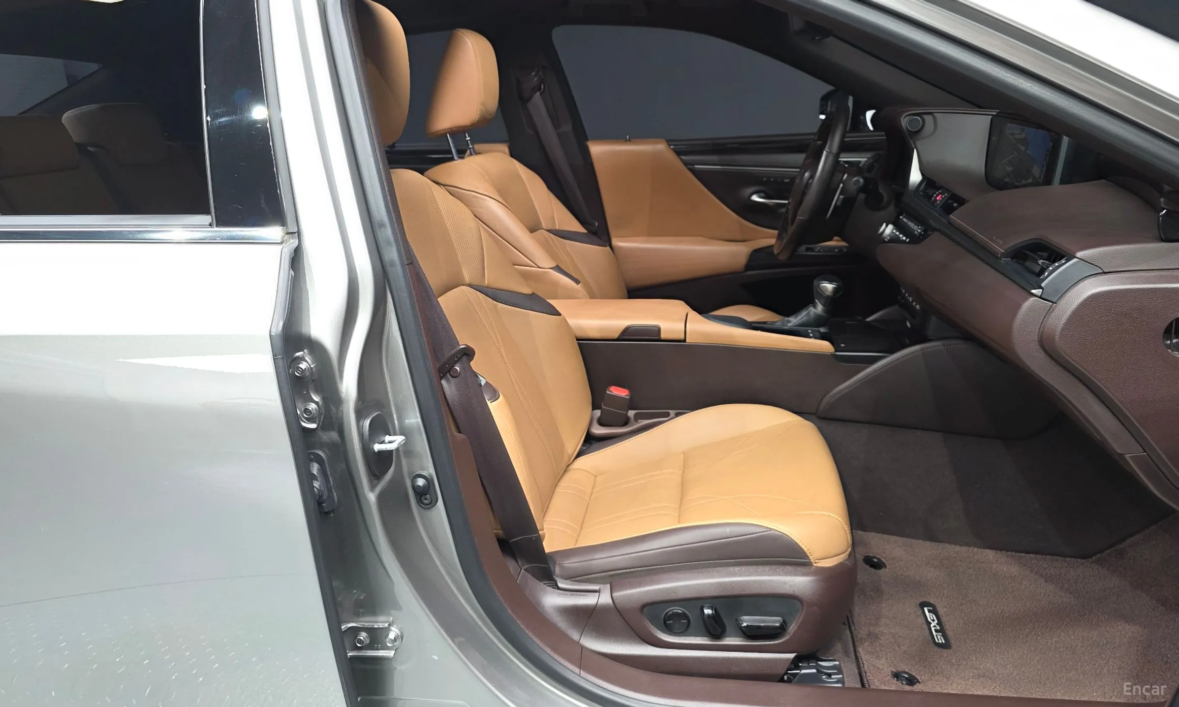Lexus ES300h 7th Generation превью 11