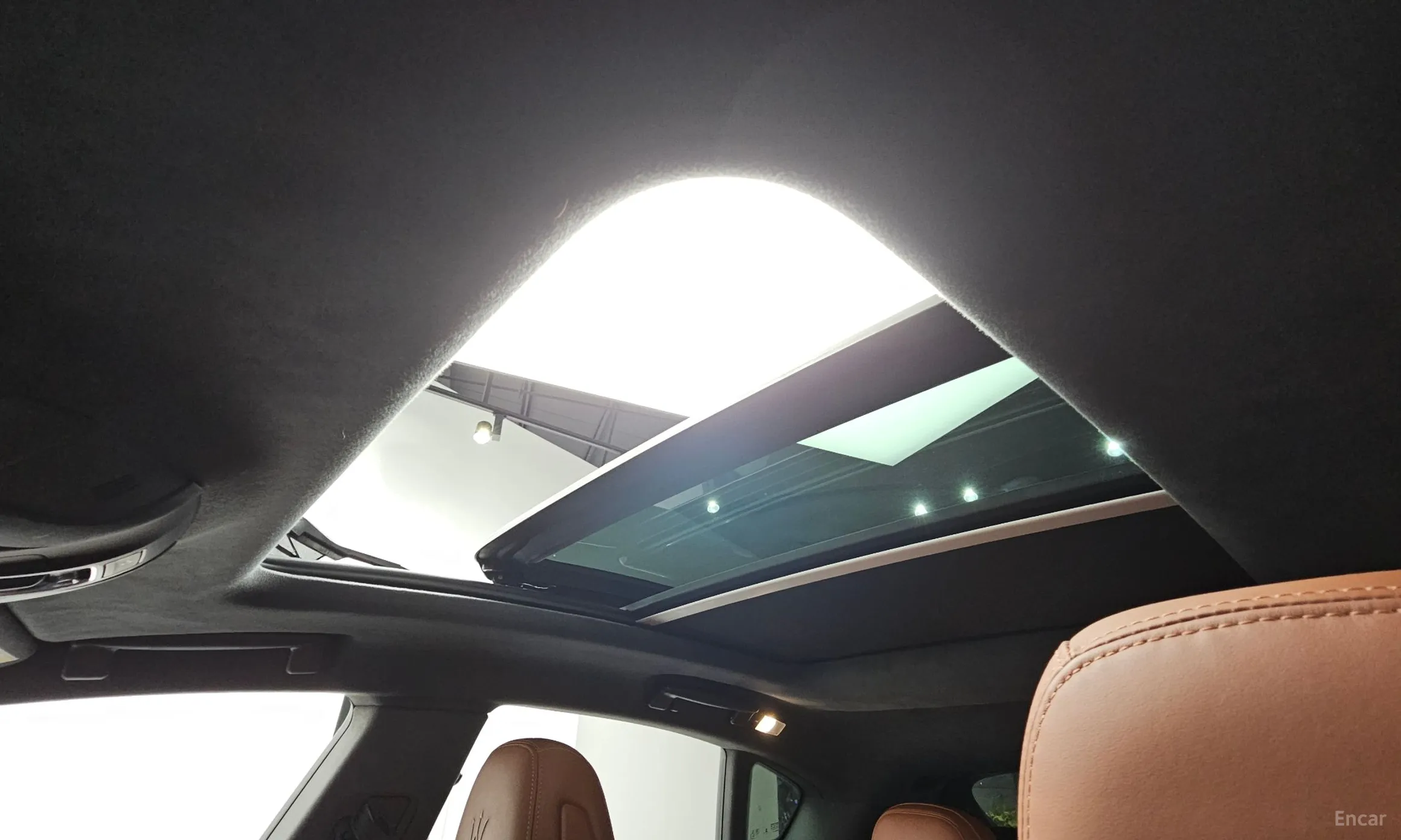 Maserati Levante превью 17