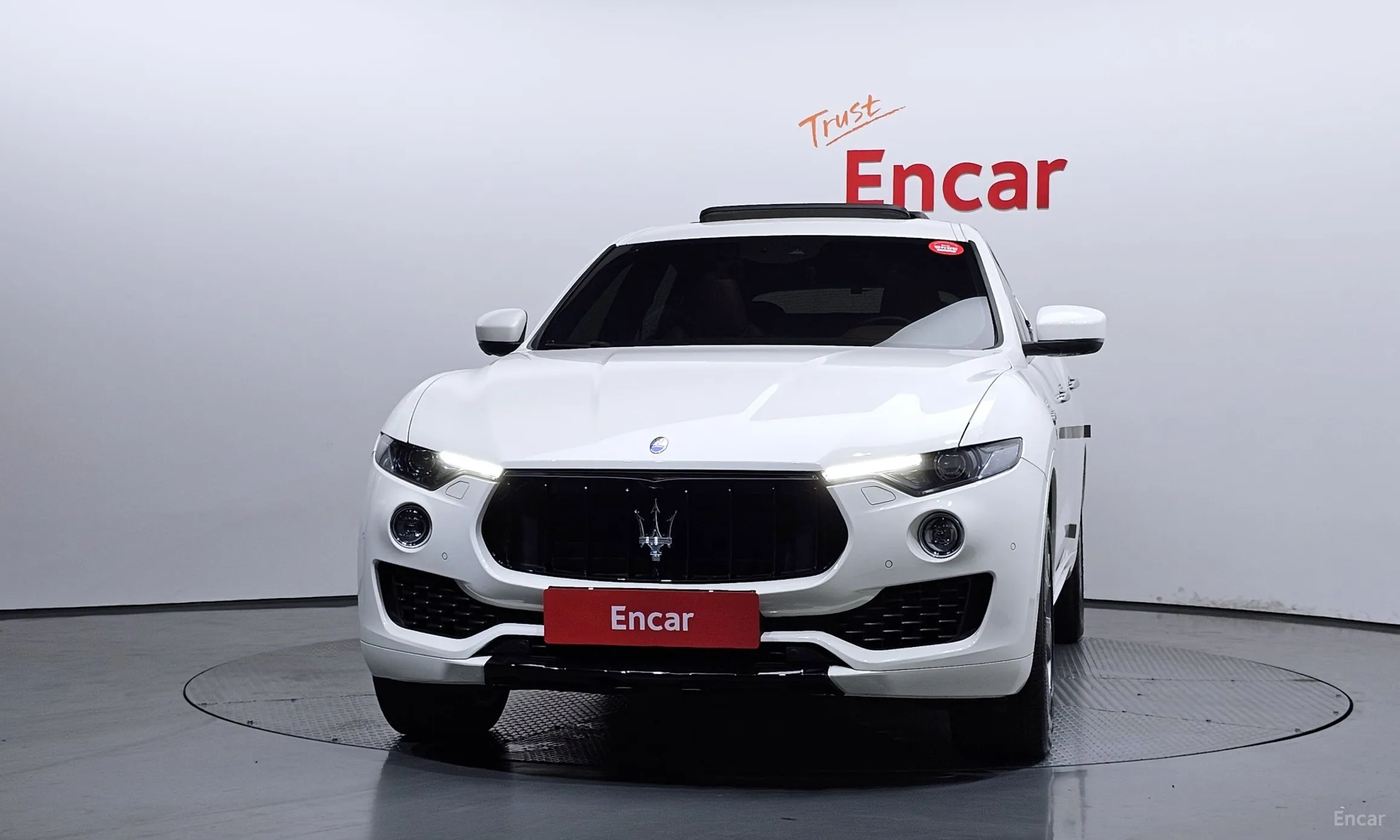 Maserati Levante превью 3