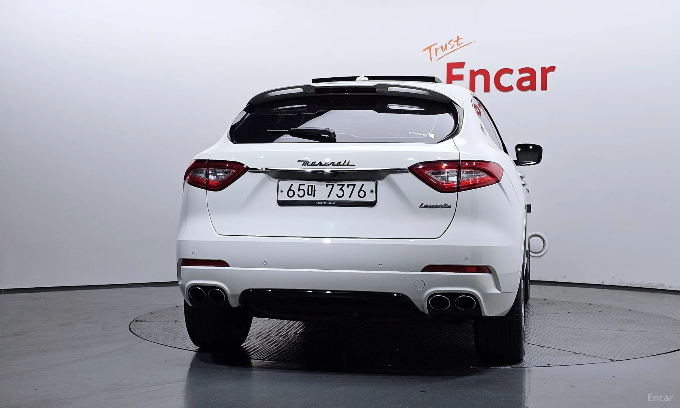 Maserati Levante превью 4