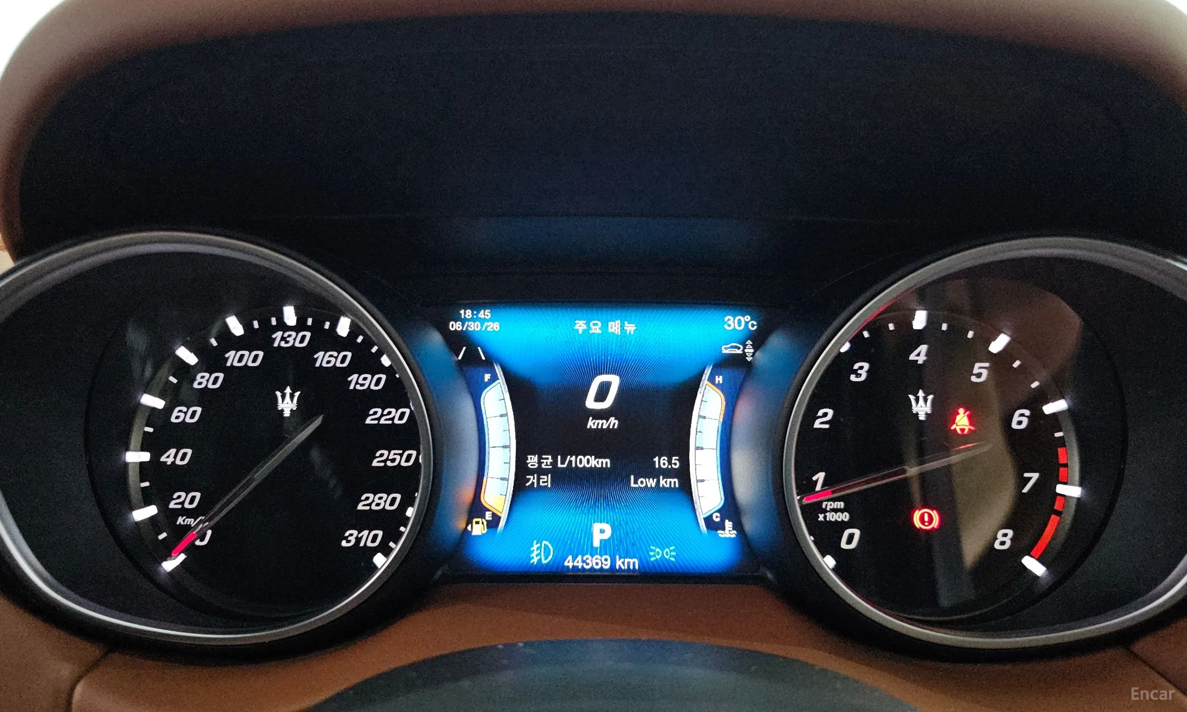 Maserati Levante превью 8