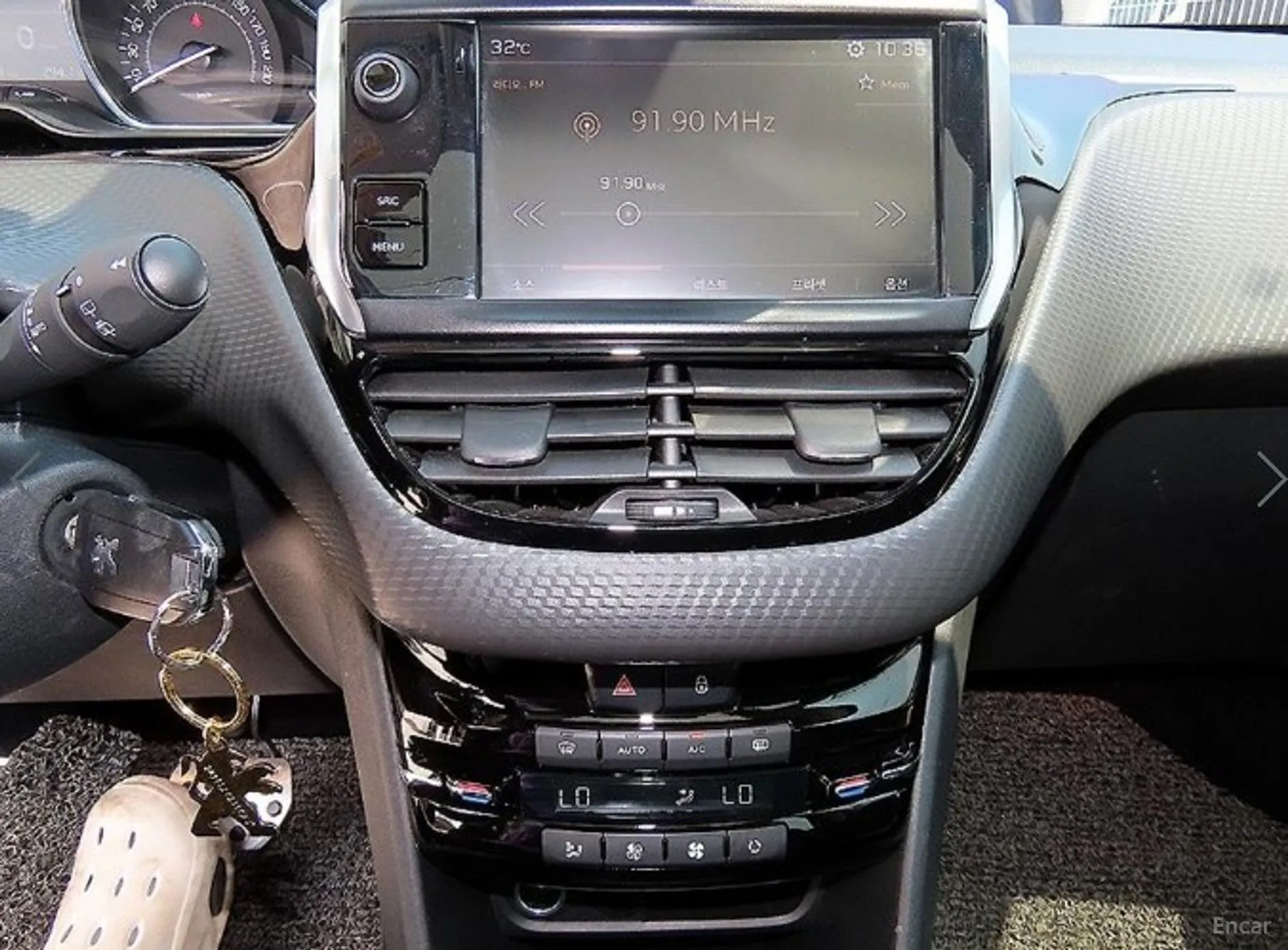 Peugeot 2008. превью 14