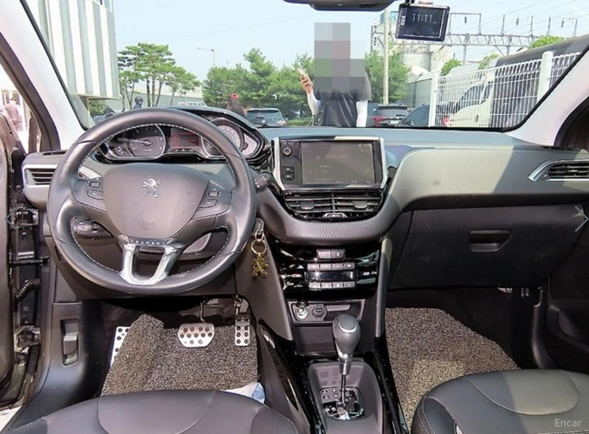 Peugeot 2008. превью 7