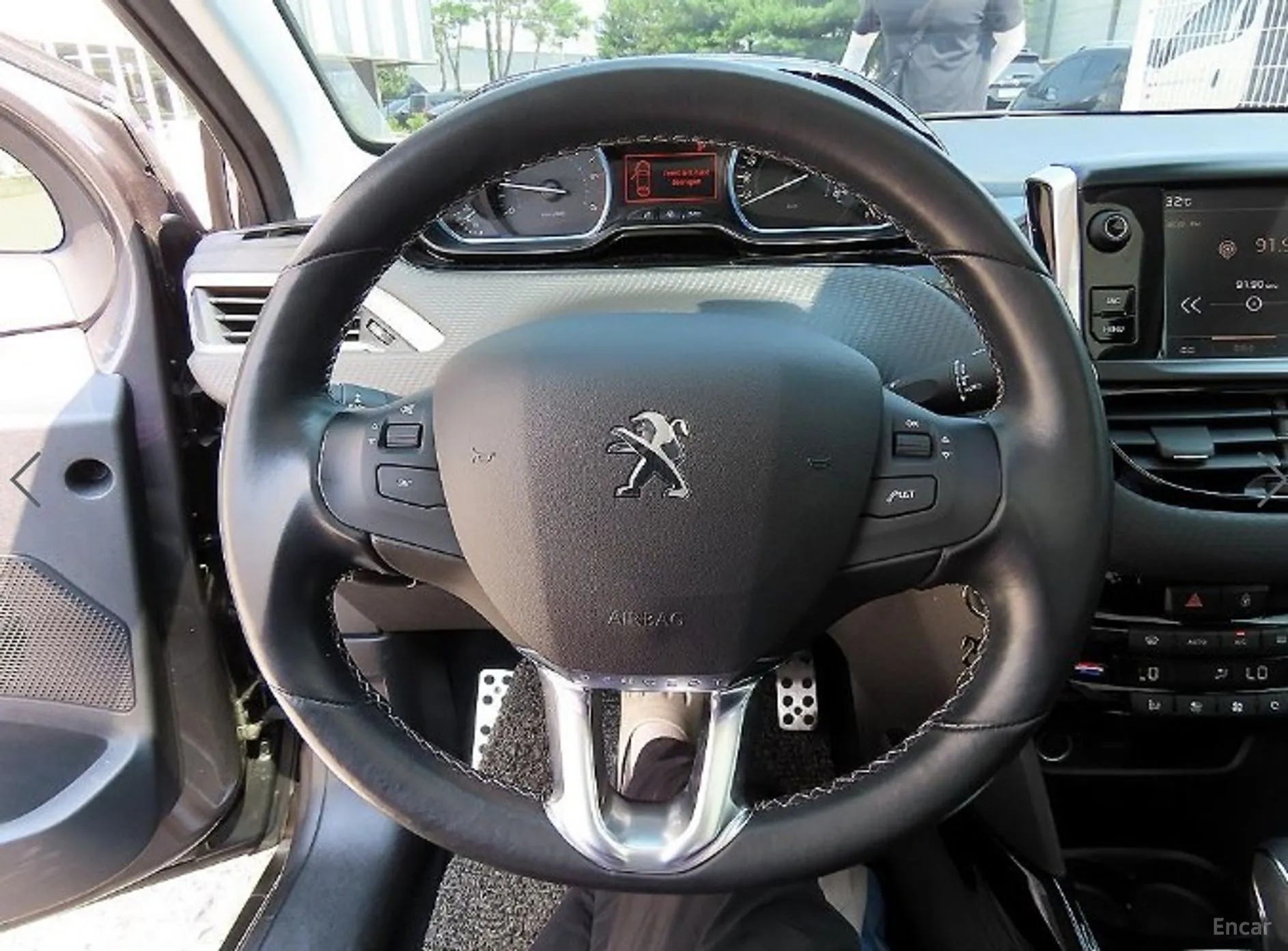 Peugeot 2008. превью 8