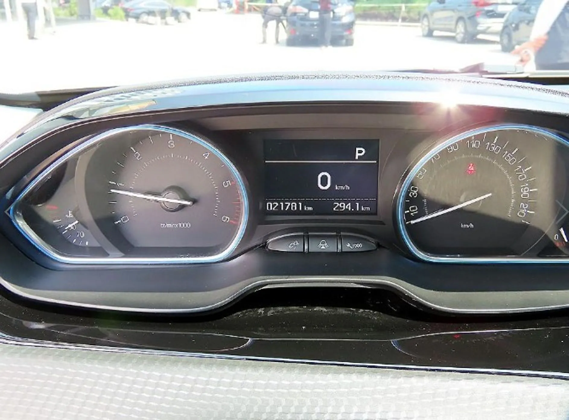 Peugeot 2008. превью 9