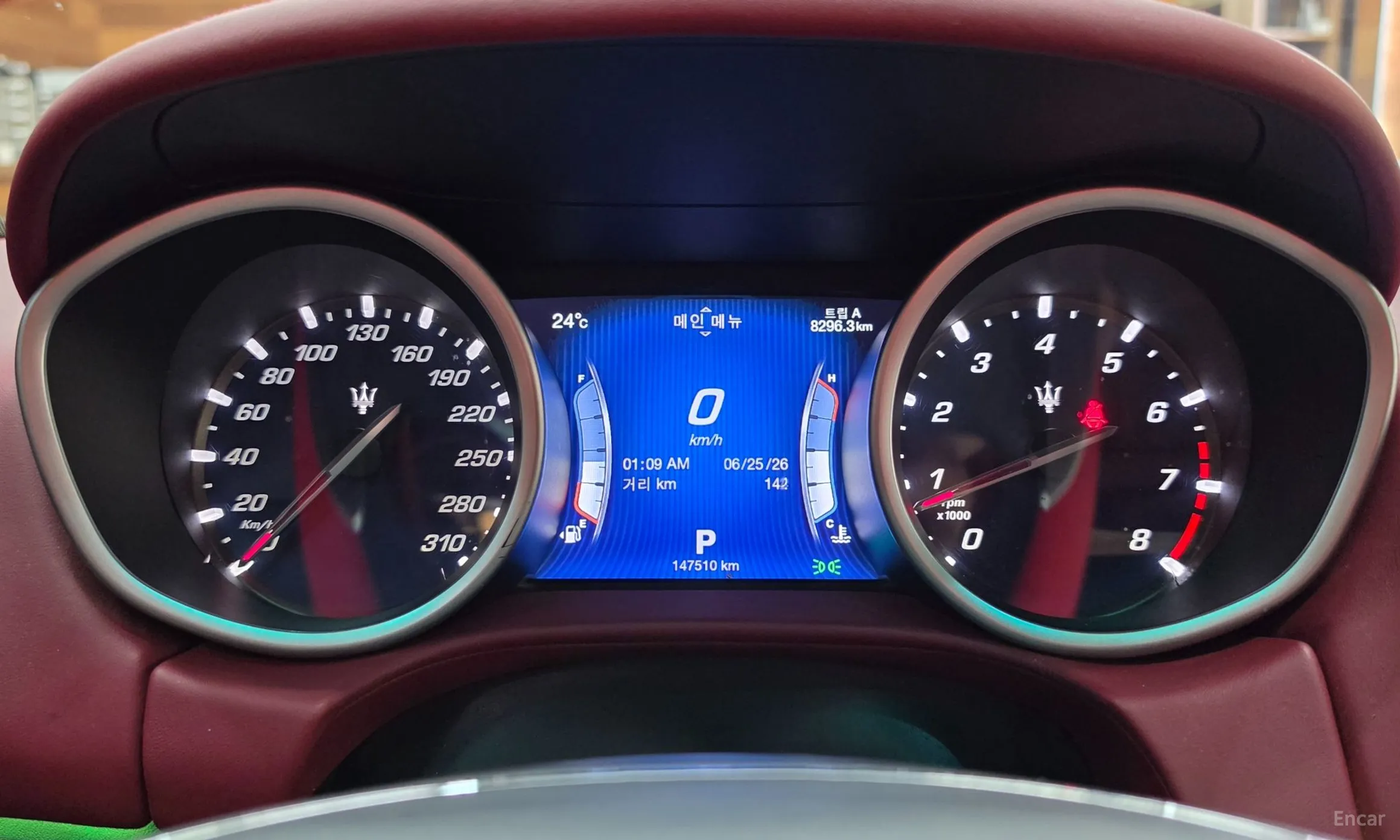 Maserati Ghibli превью 10