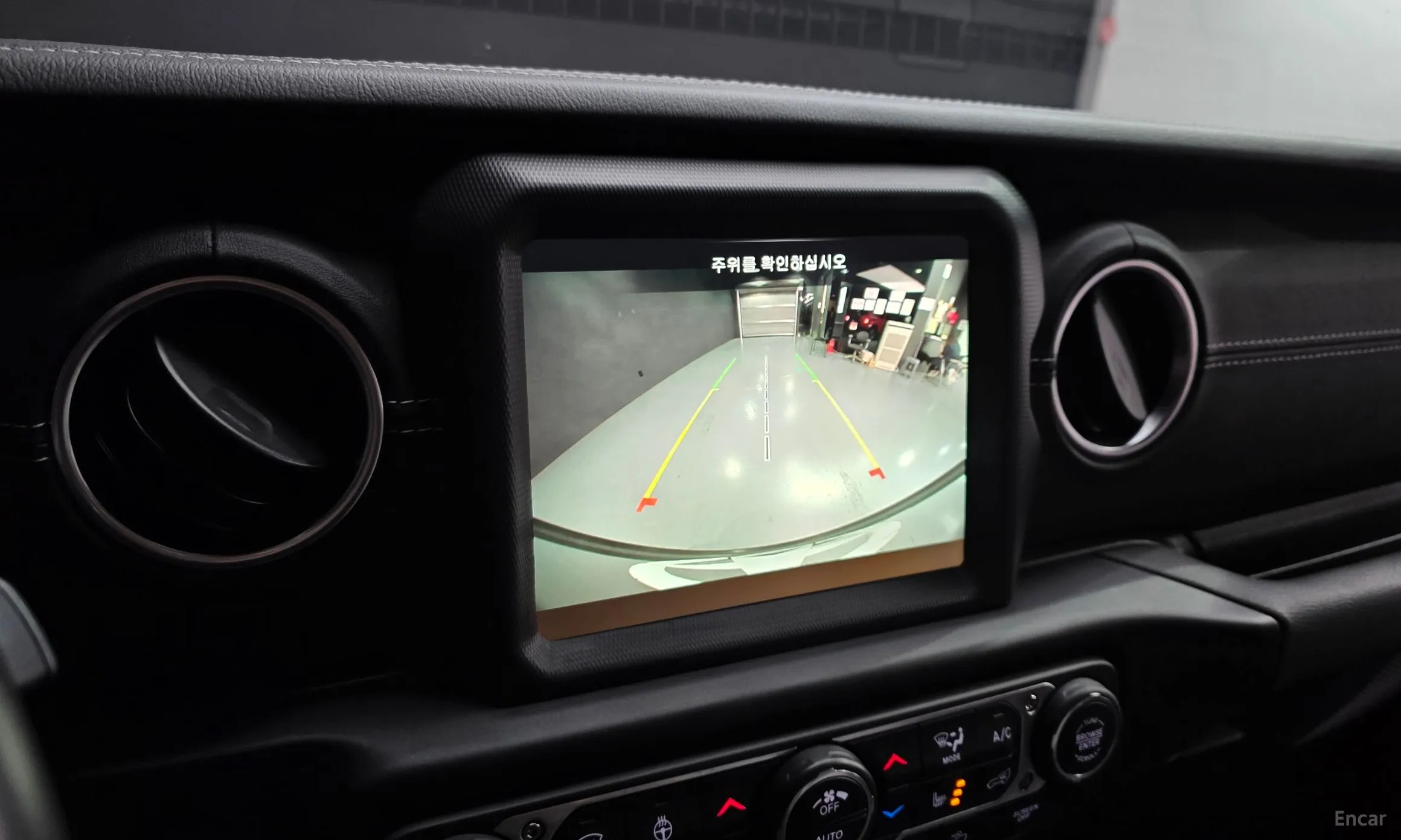 Jeep Wrangler (JL) превью 18