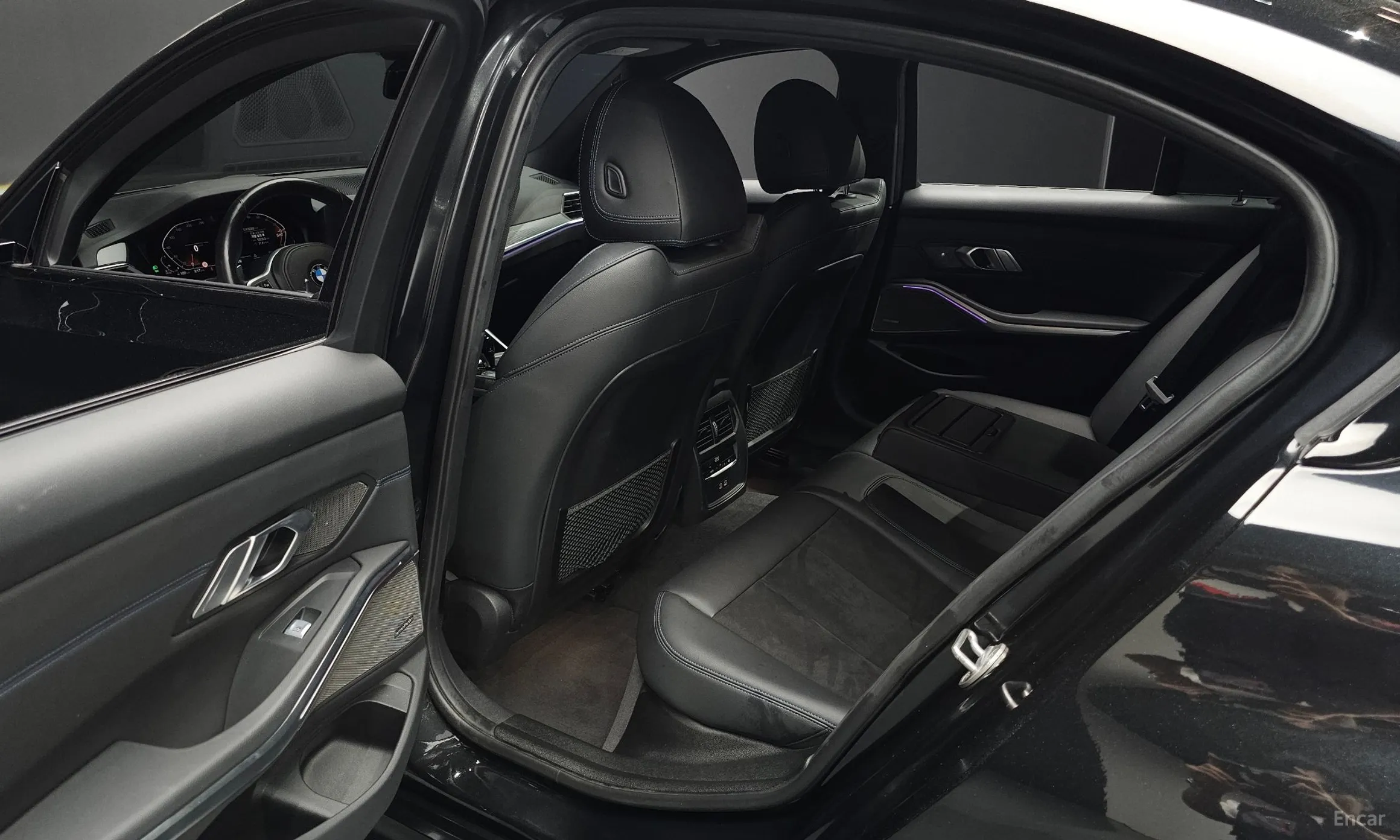 BMW 3 Series (G20) превью 12