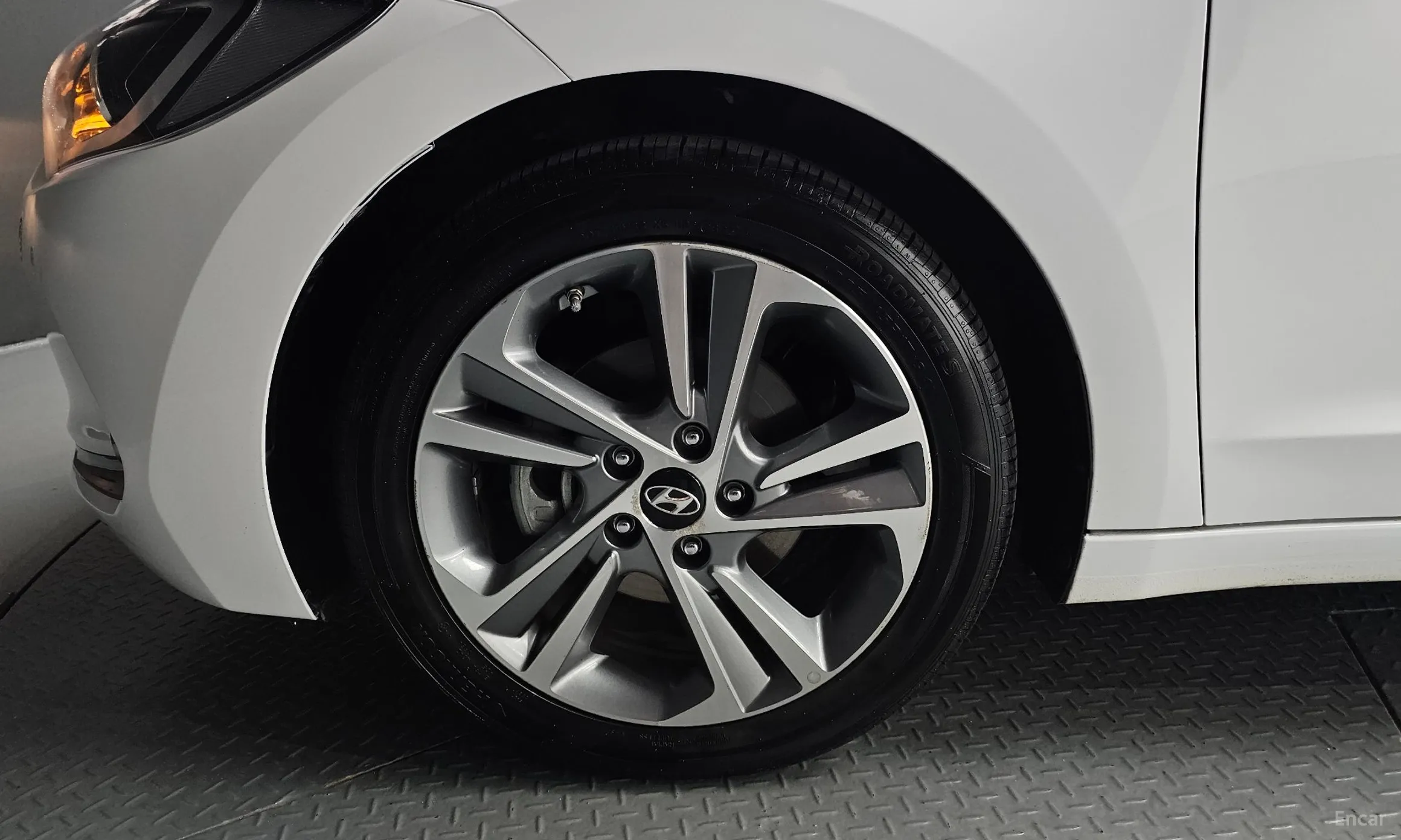Hyundai Avante AD превью 5