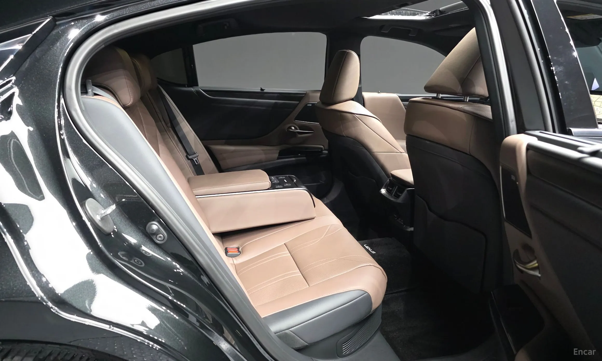 Lexus ES300h 7th Generation превью 12