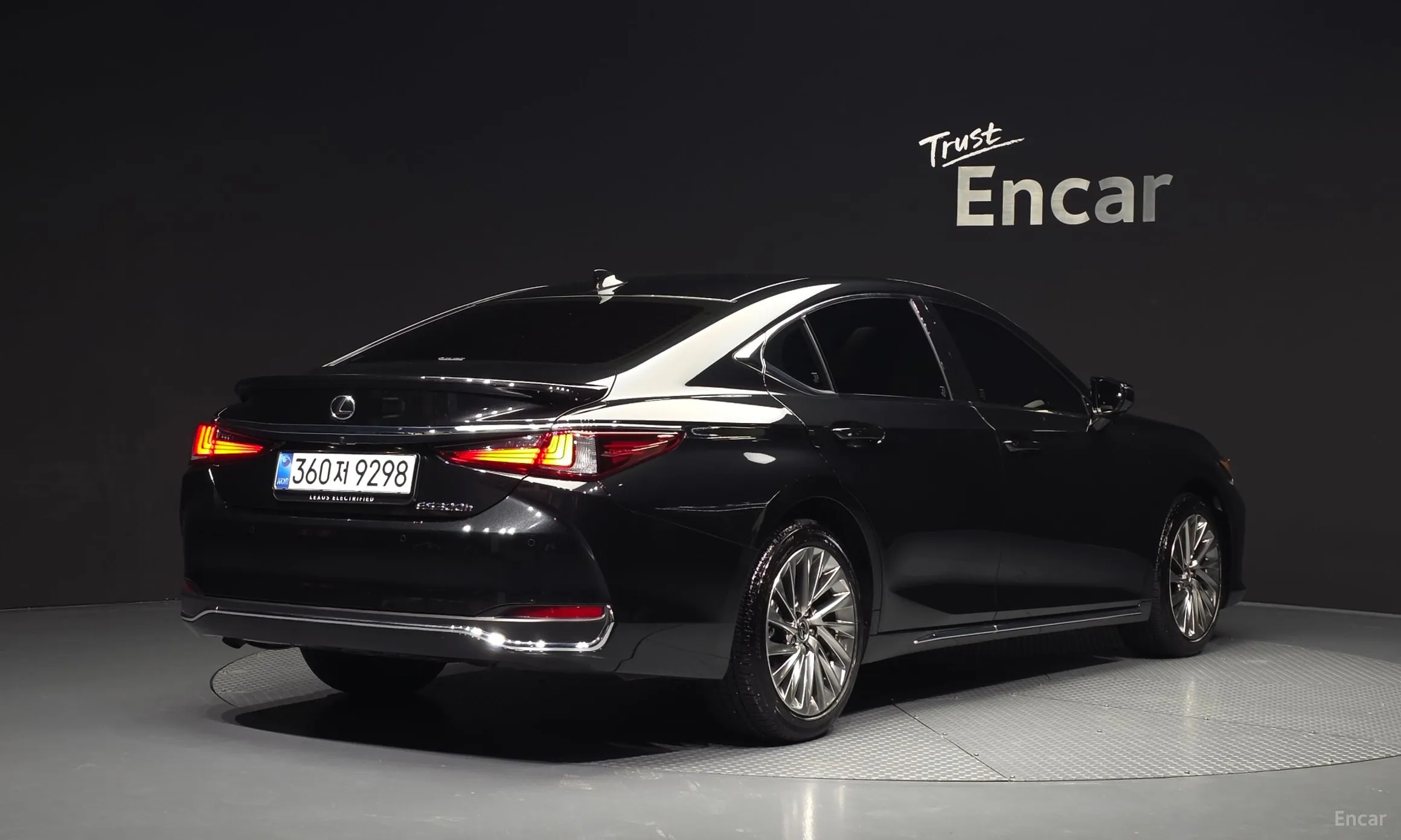 Lexus ES300h 7th Generation