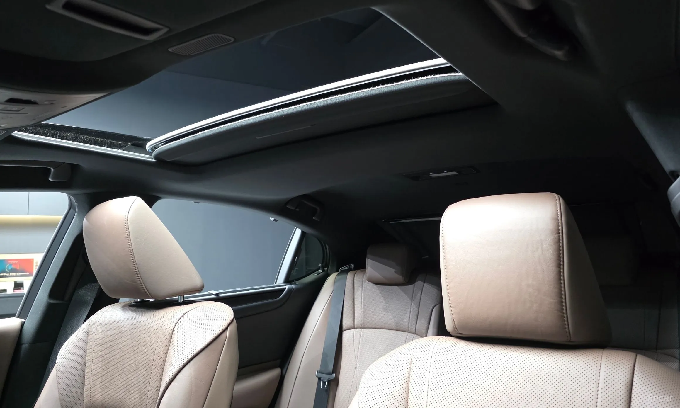 Lexus ES300h 7th Generation превью 19
