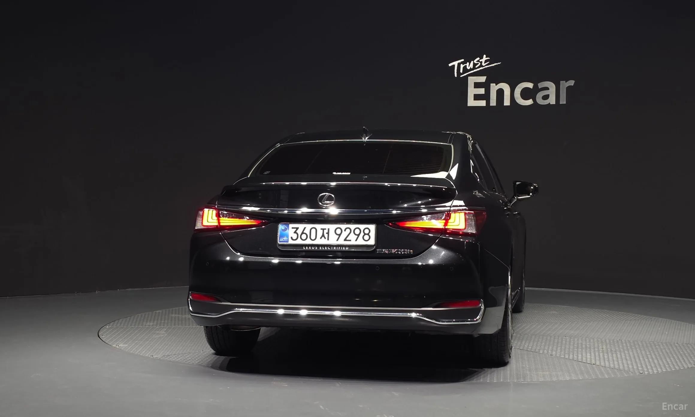 Lexus ES300h 7th Generation превью 4