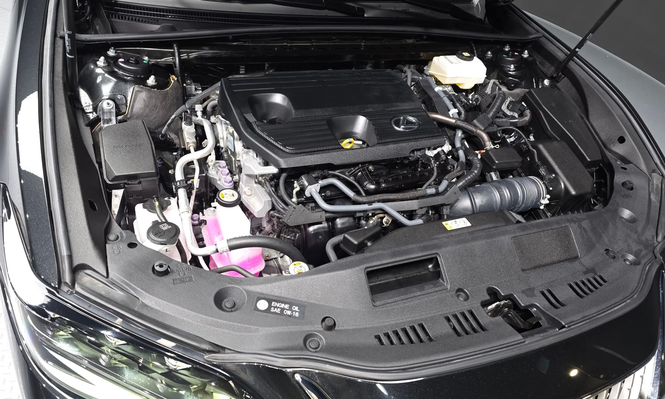 Lexus ES300h 7th Generation превью 6