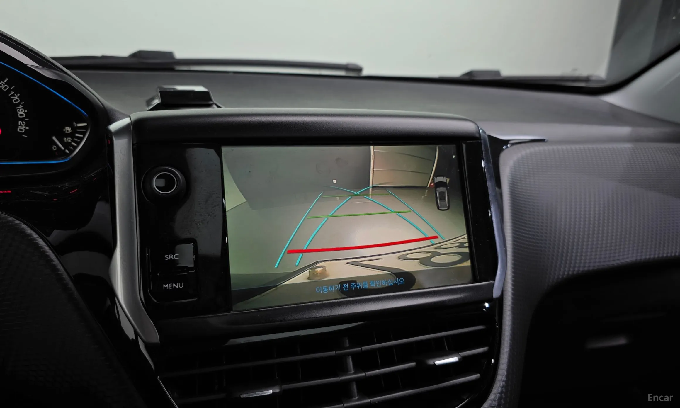 Peugeot 2008. превью 14