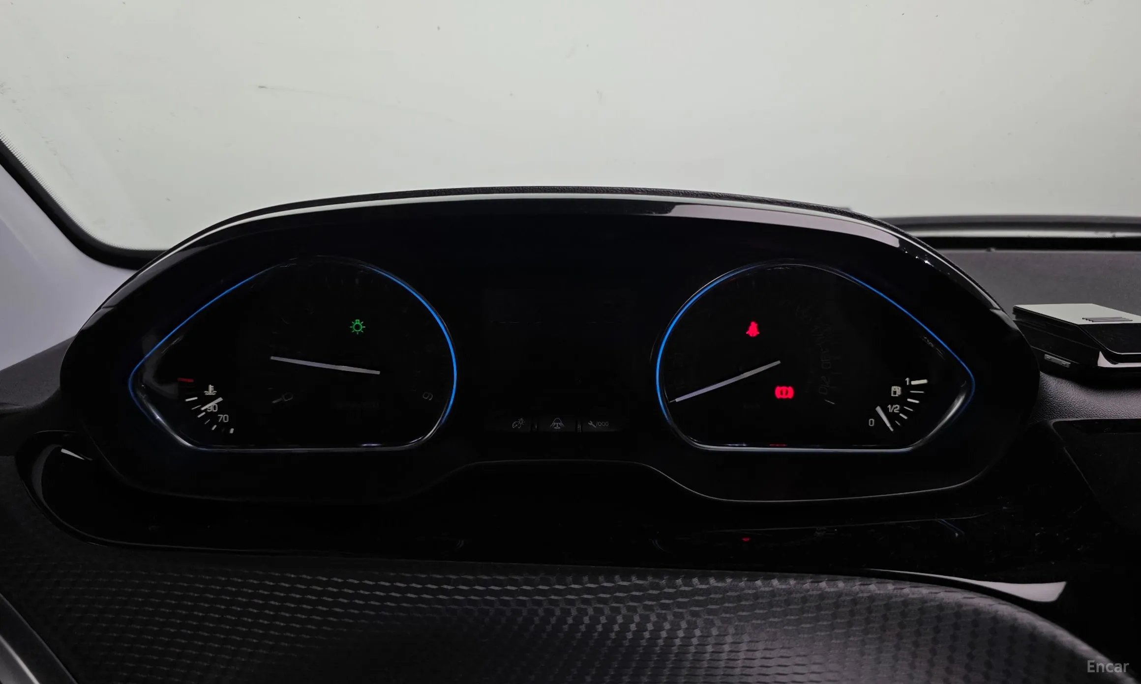 Peugeot 2008. превью 8