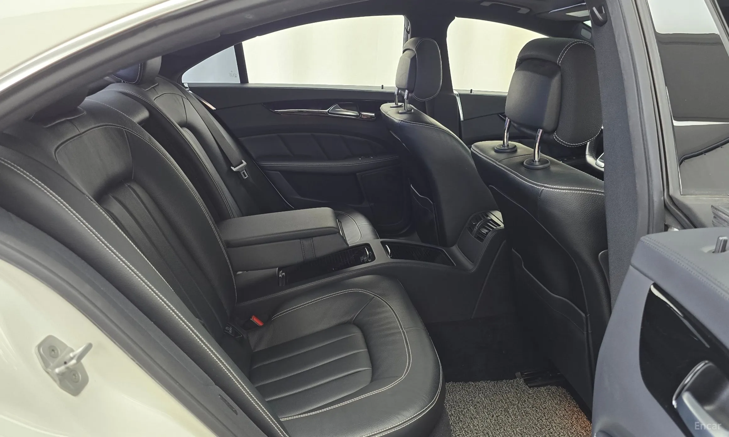 Mercedes Benz CLS-Class W218 превью 11