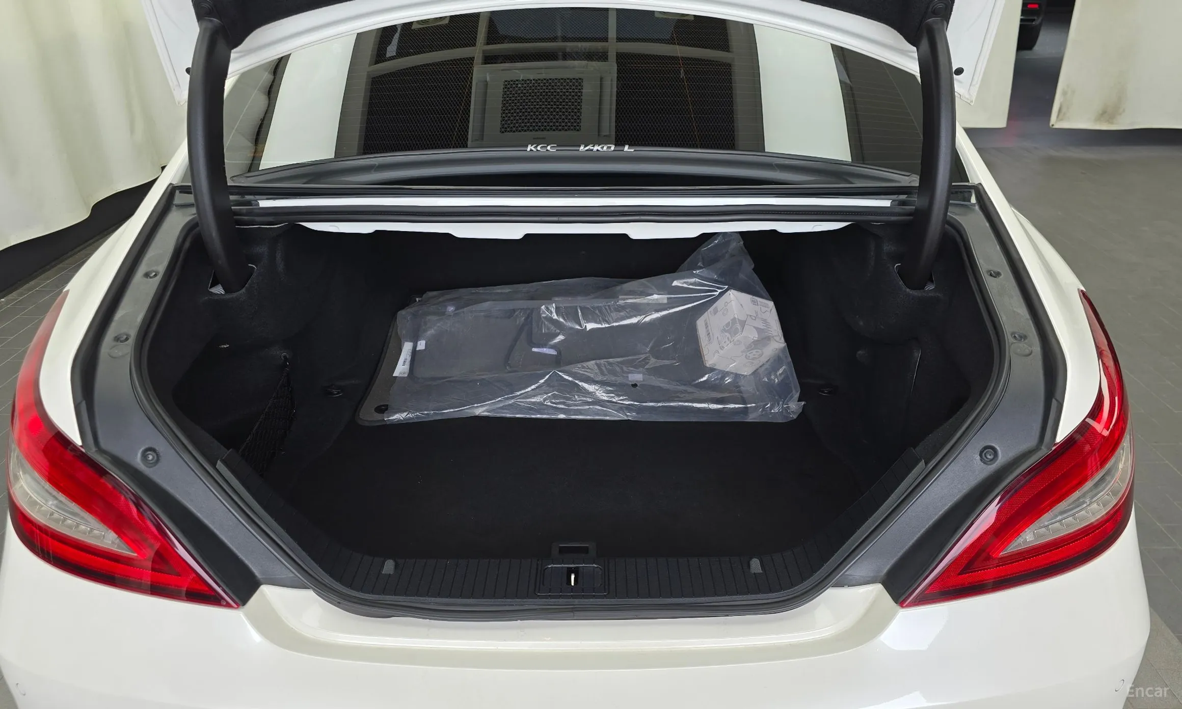 Mercedes Benz CLS-Class W218 превью 20
