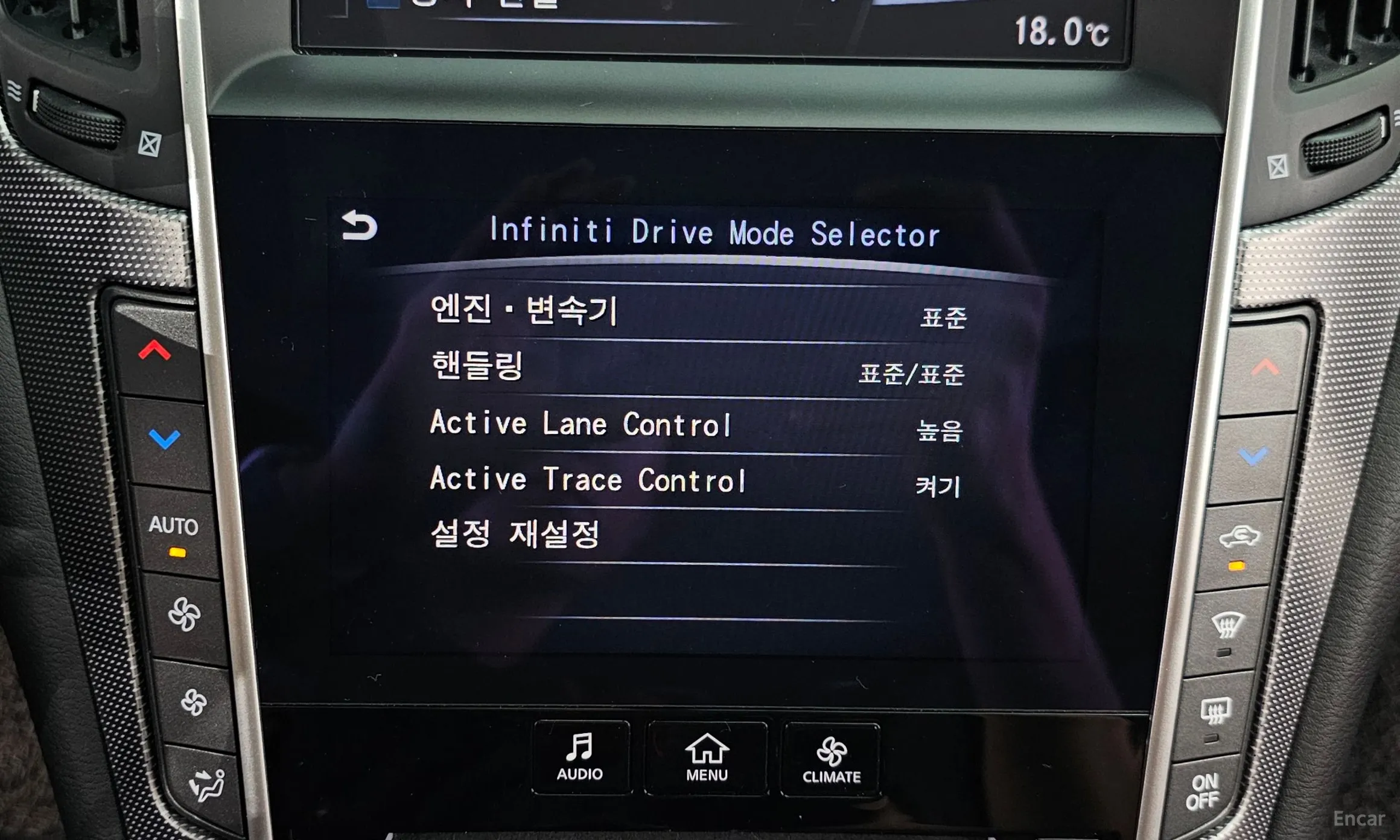 Infiniti Q50 превью 17