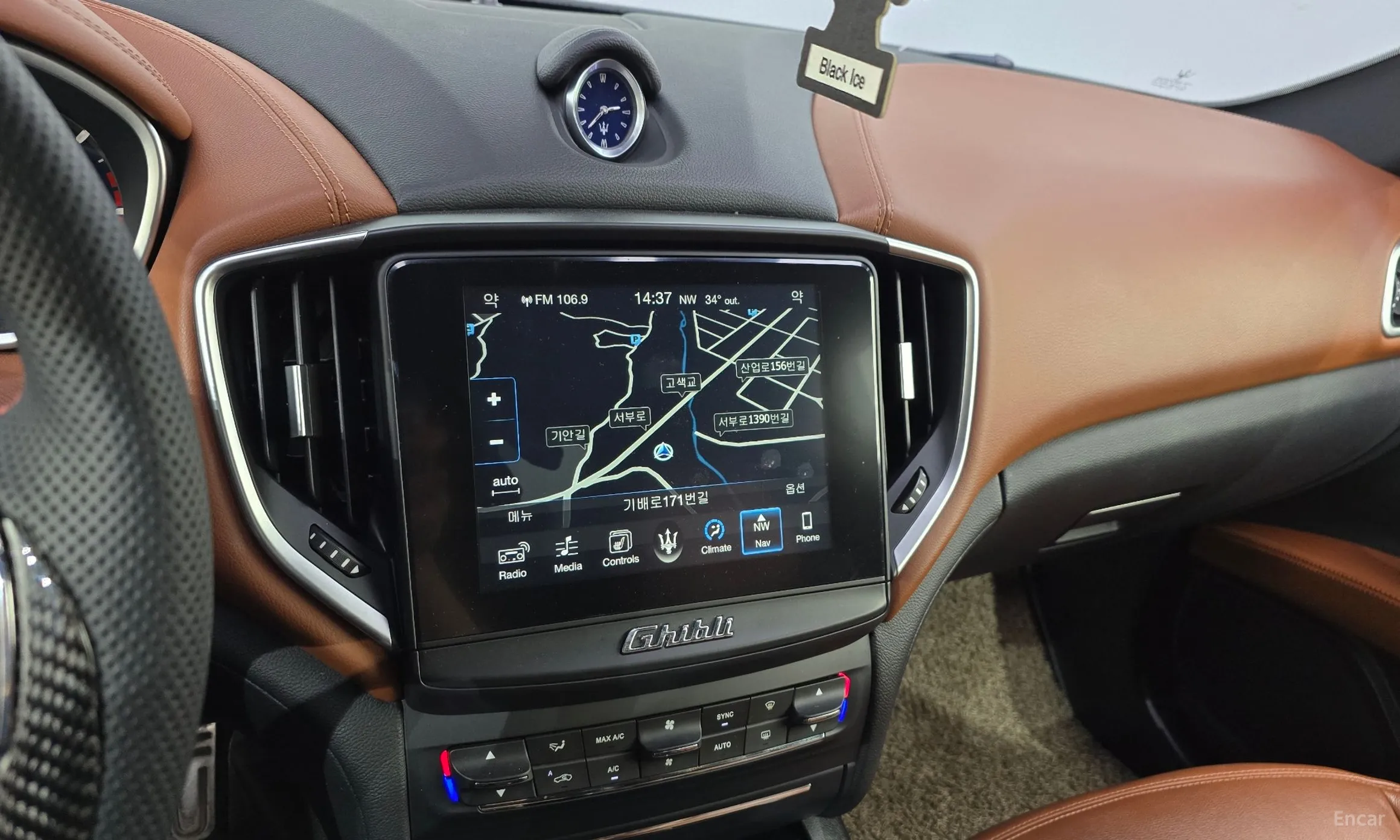 Maserati Ghibli превью 12