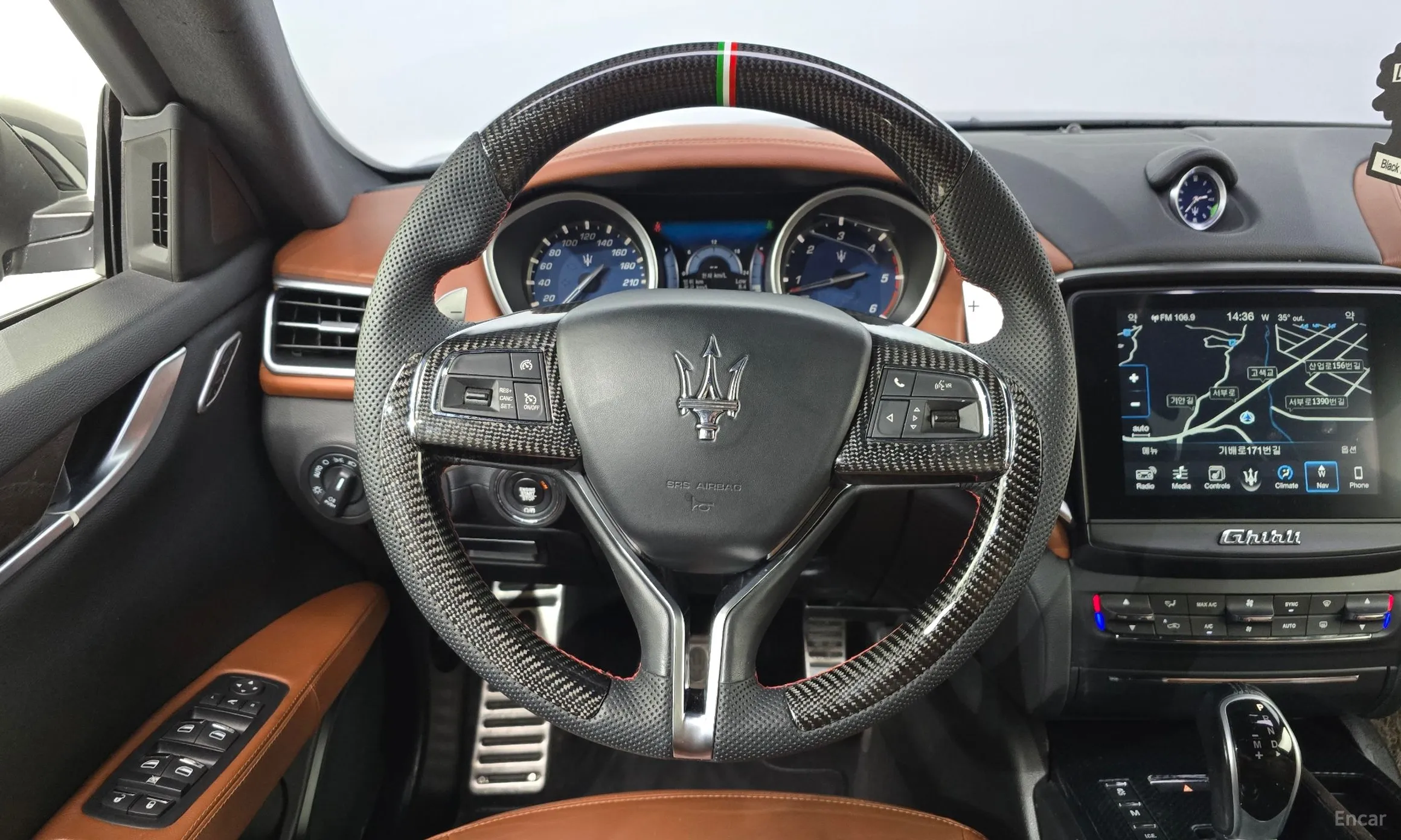 Maserati Ghibli превью 13