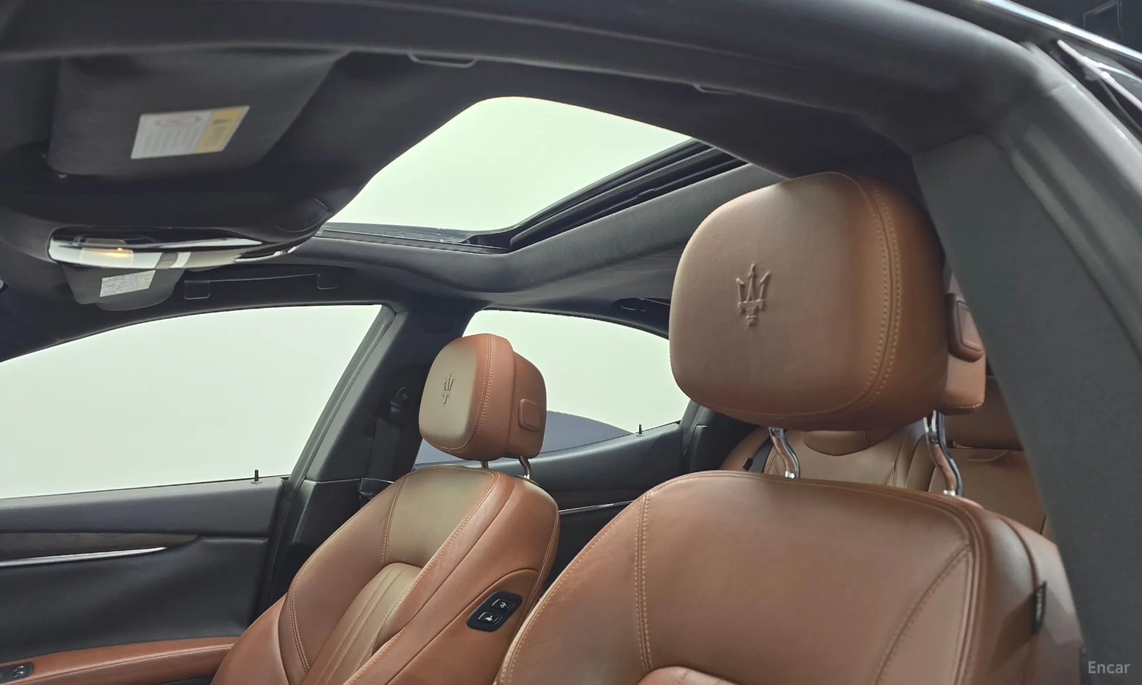 Maserati Ghibli превью 16