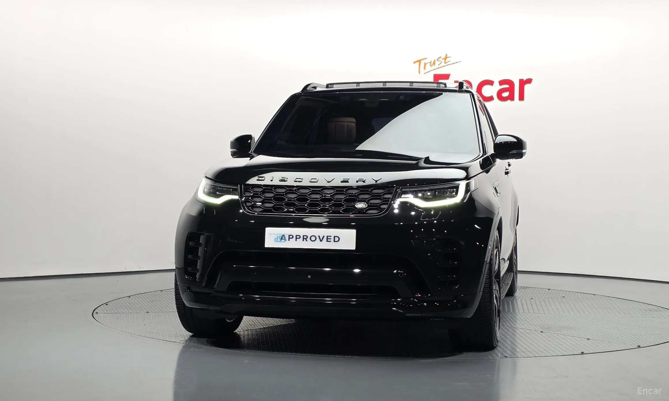 Land Rover Discovery 5 превью 3