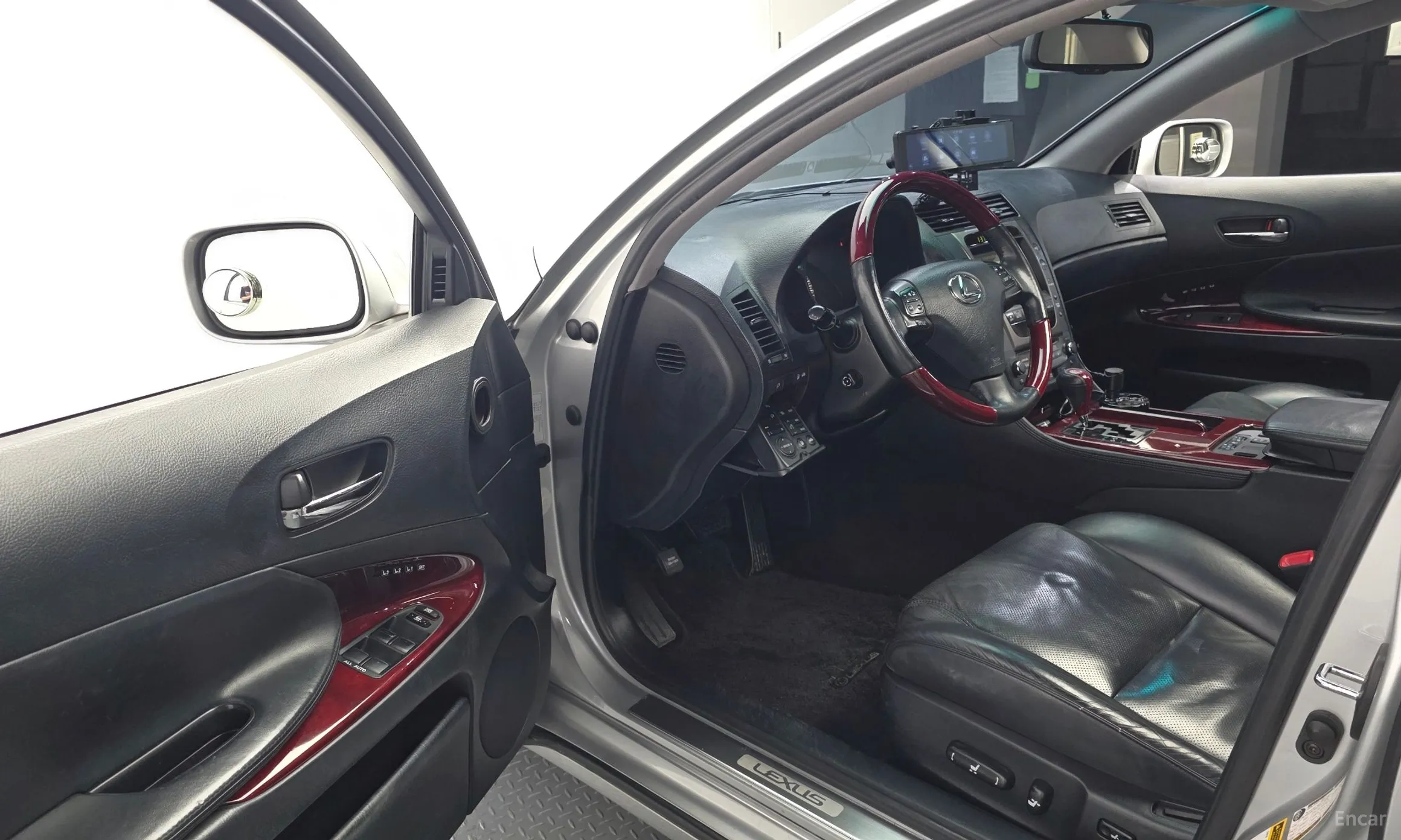 Lexus GS300 превью 10