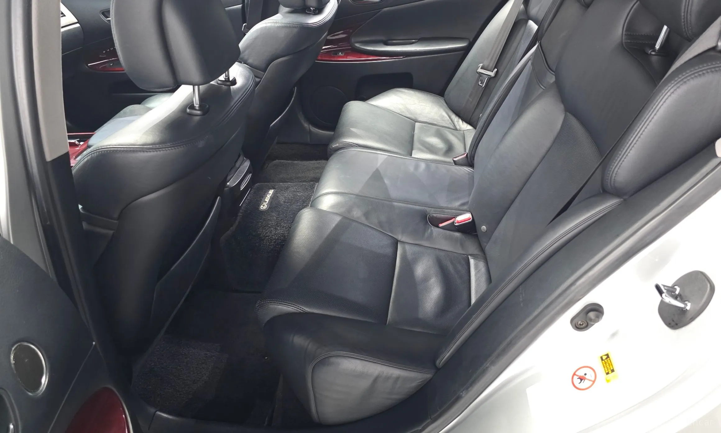 Lexus GS300 превью 12