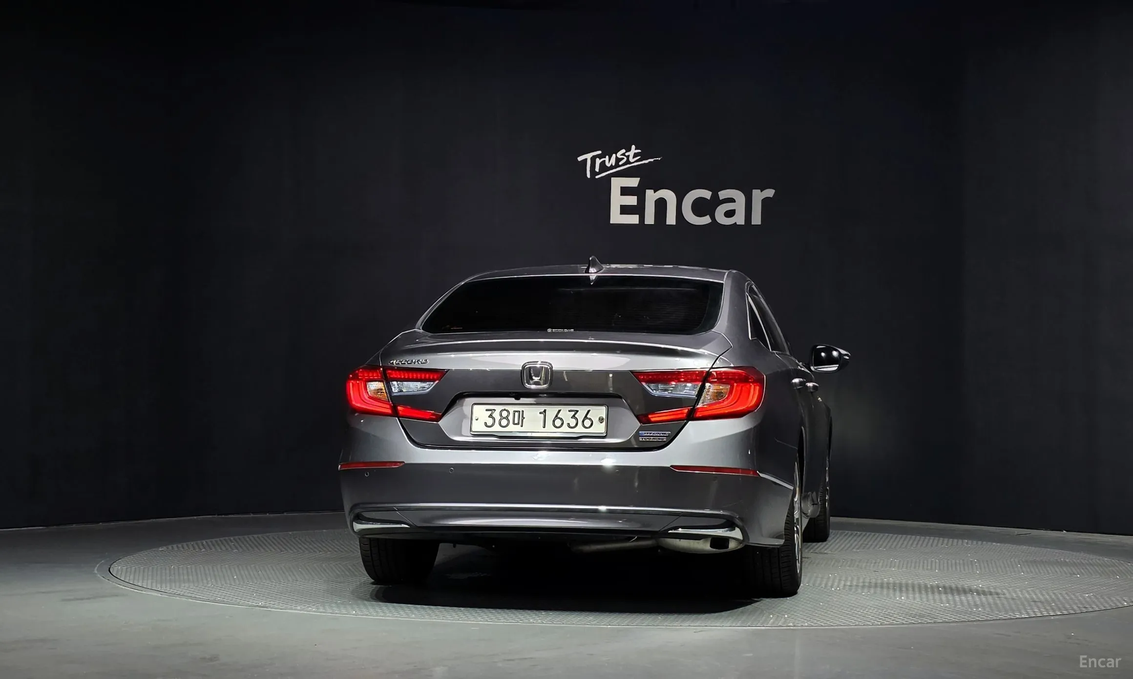 Honda Accord 10th Generation превью 4