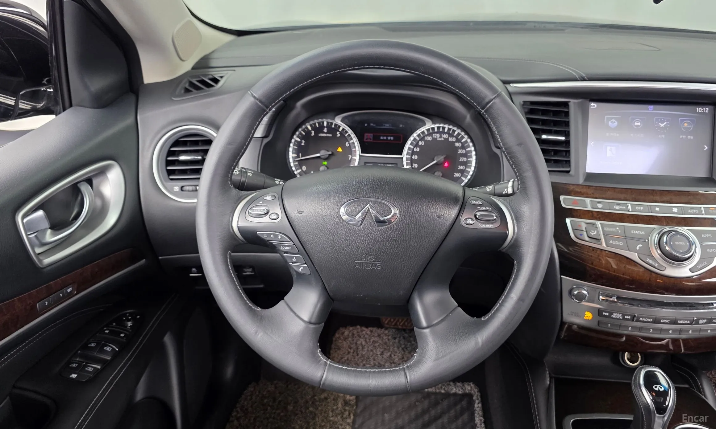 Infiniti QX60 превью 14
