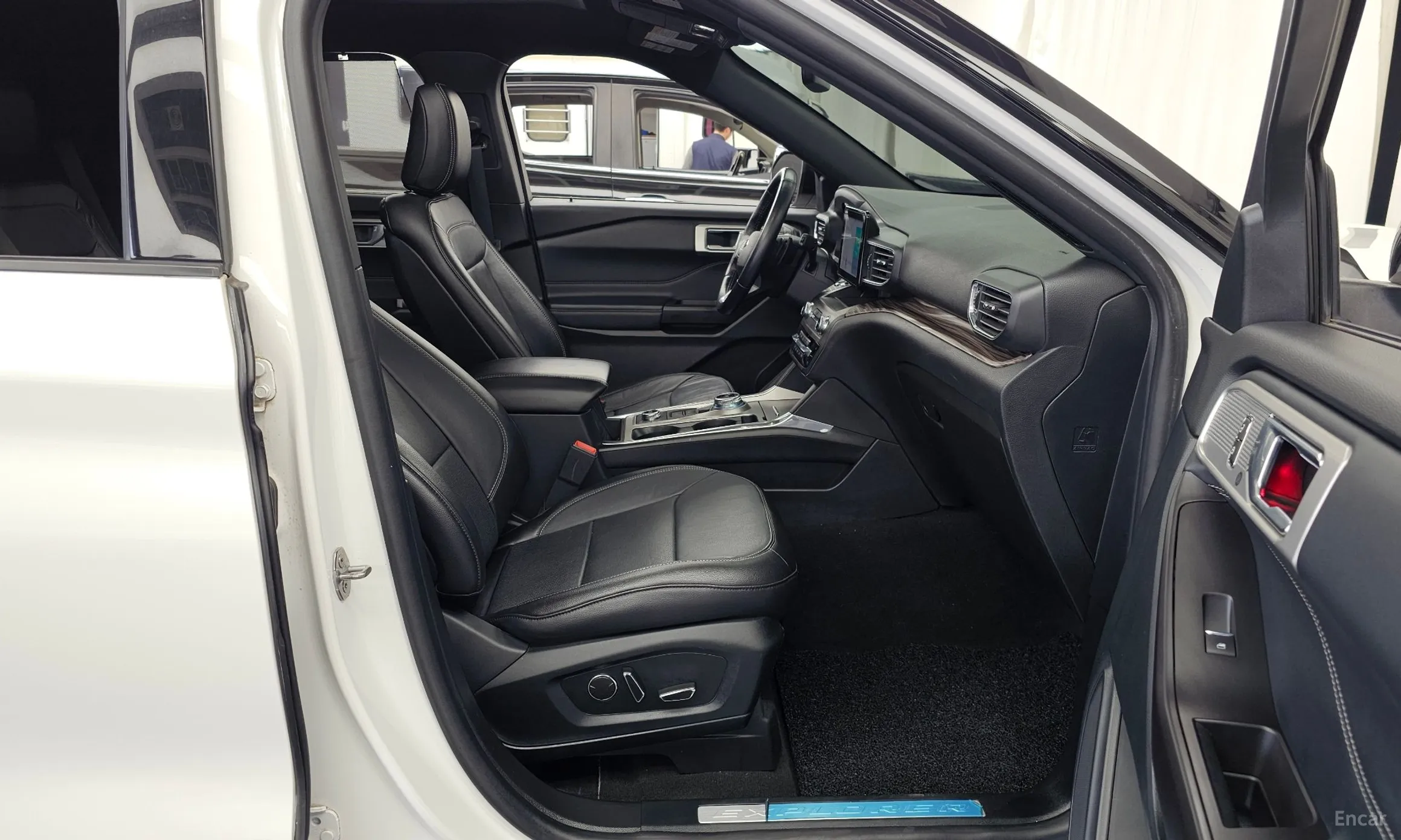 Ford Explorer 6th Generation превью 11