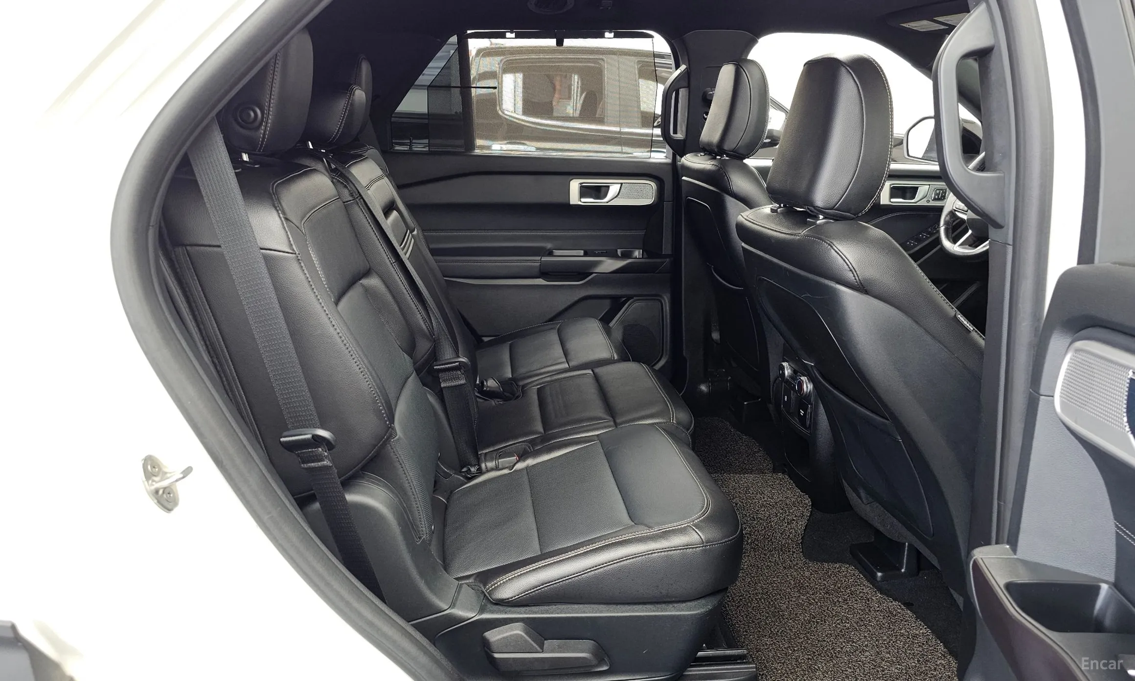 Ford Explorer 6th Generation превью 12