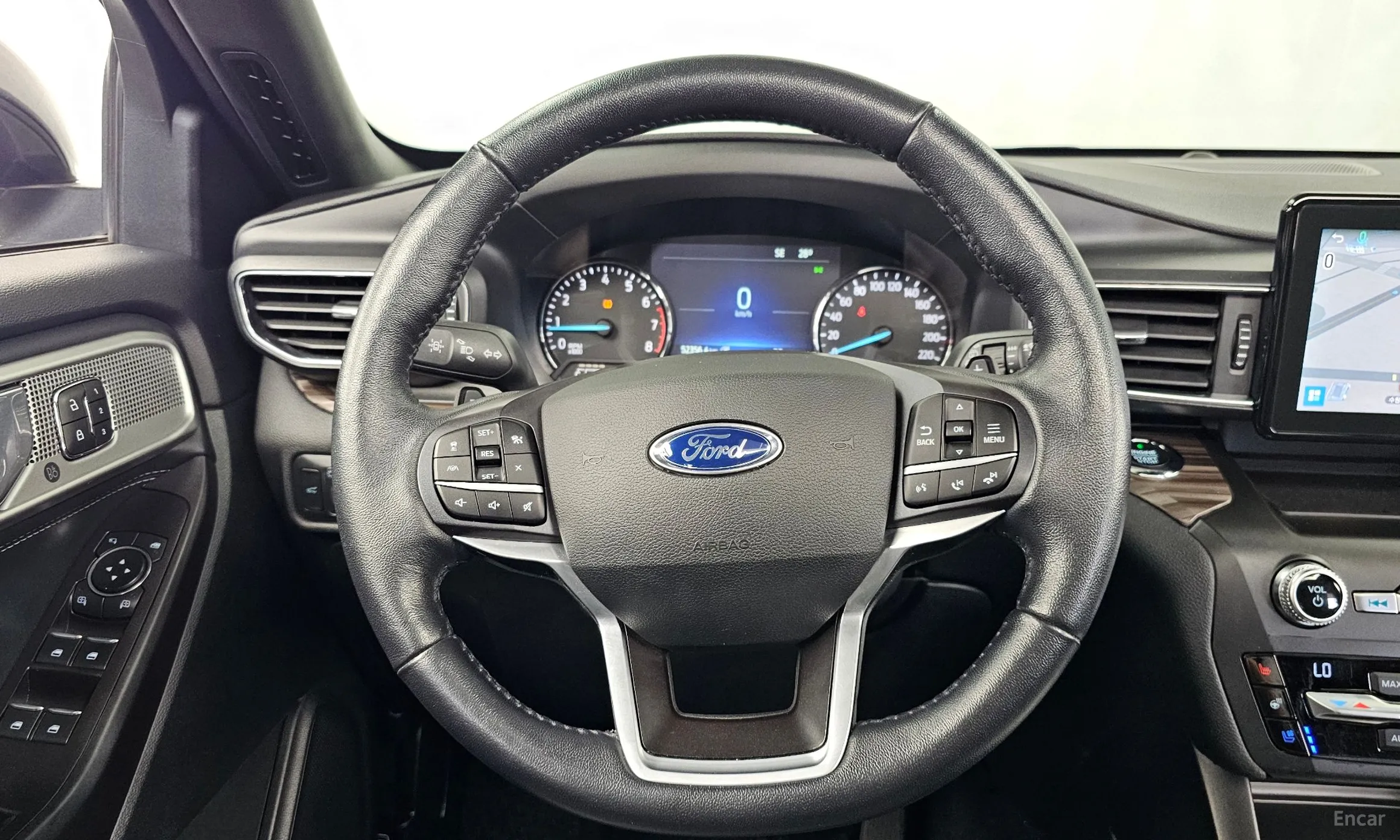 Ford Explorer 6th Generation превью 13
