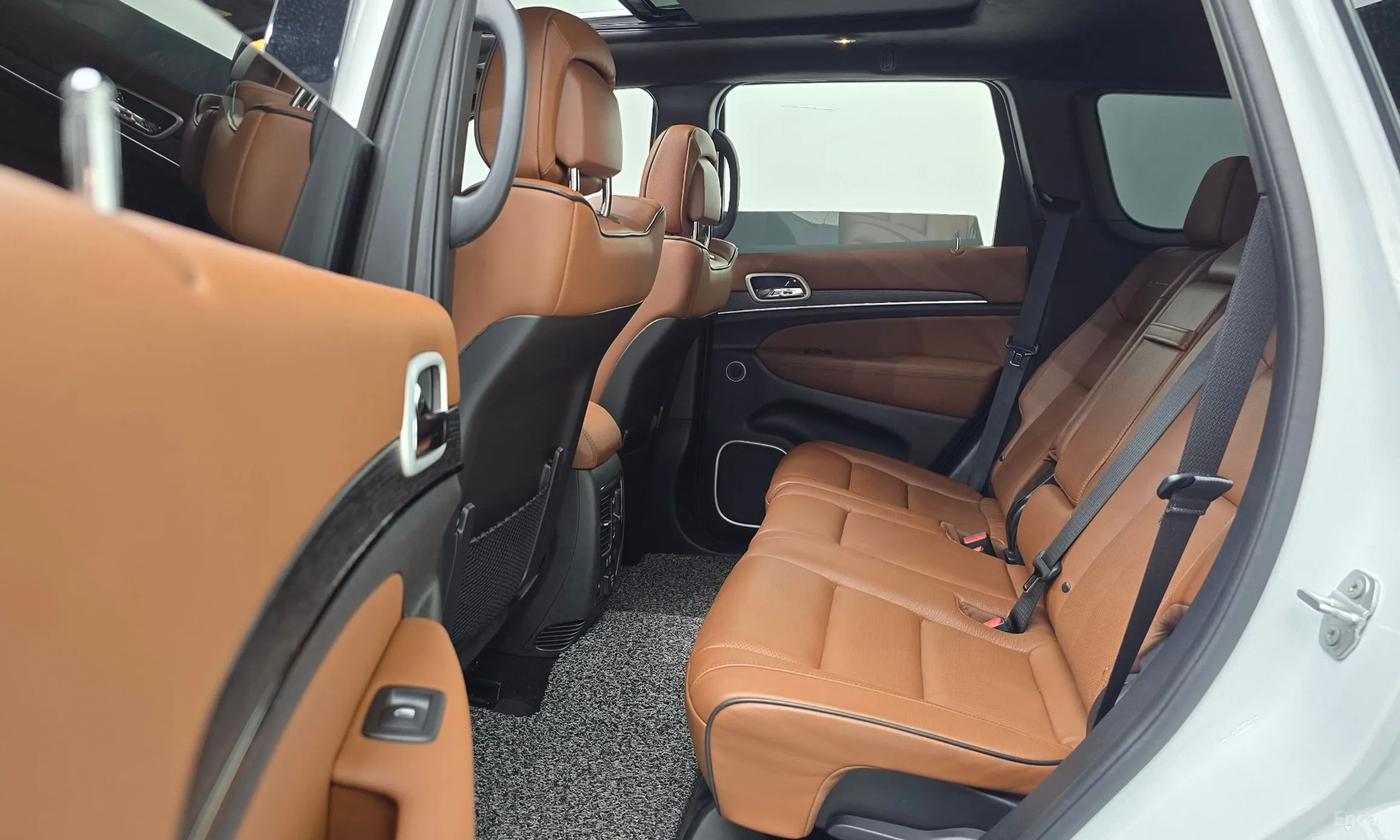 Jeep Grand Cherokee превью 12