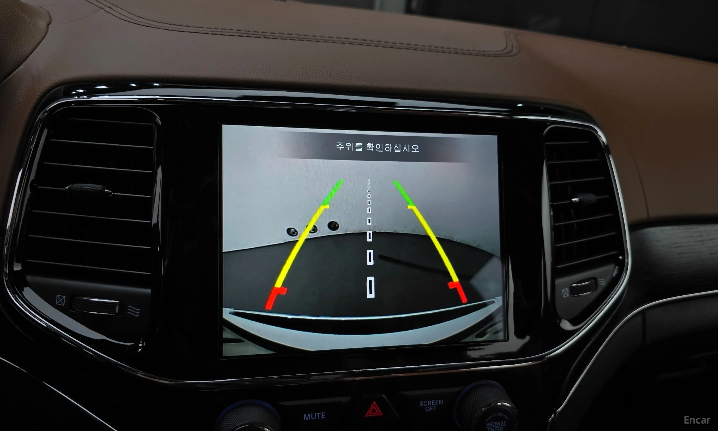 Jeep Grand Cherokee превью 14