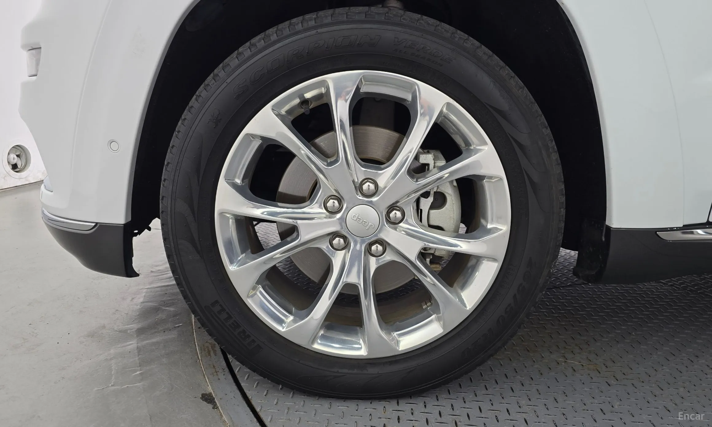 Jeep Grand Cherokee превью 5