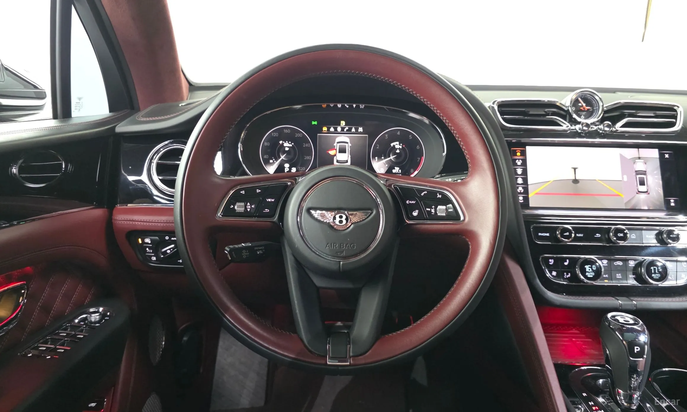 Bentley Bentayga превью 13