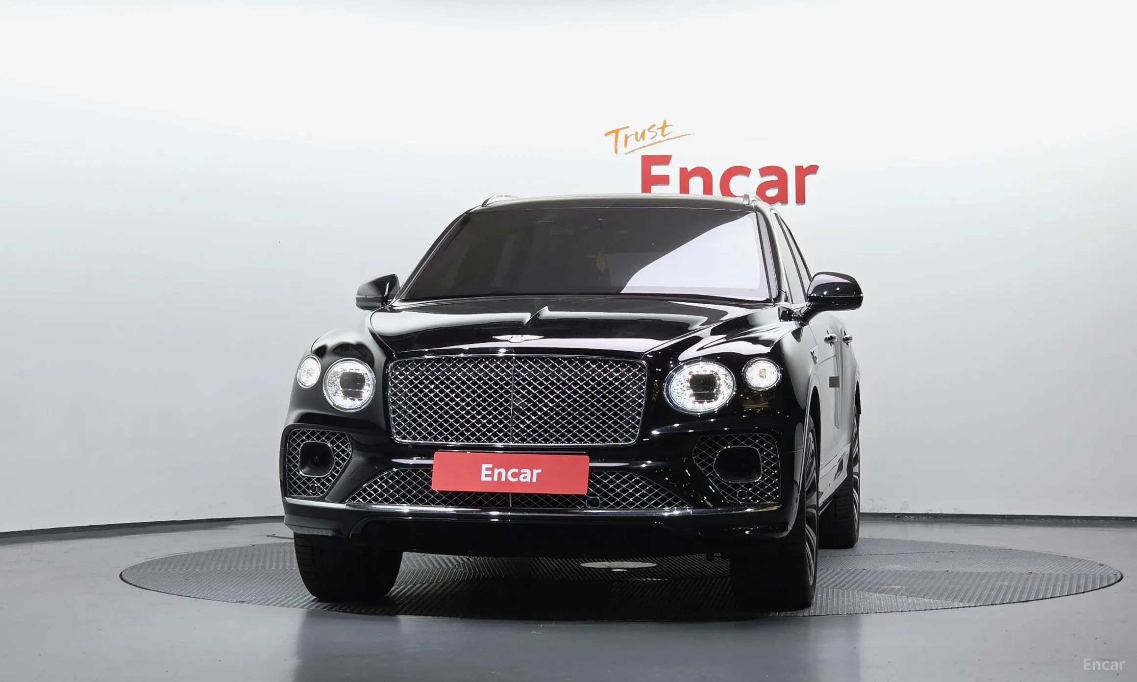 Bentley Bentayga превью 3