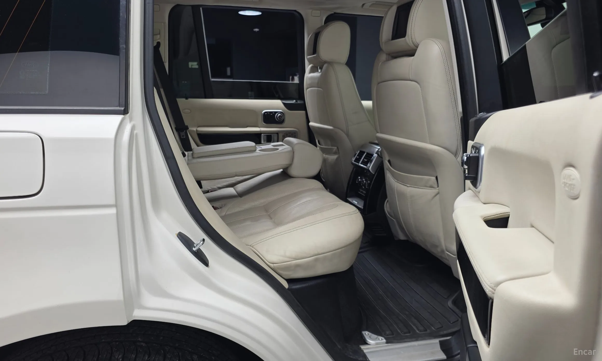 Land Rover Range Rover превью 12