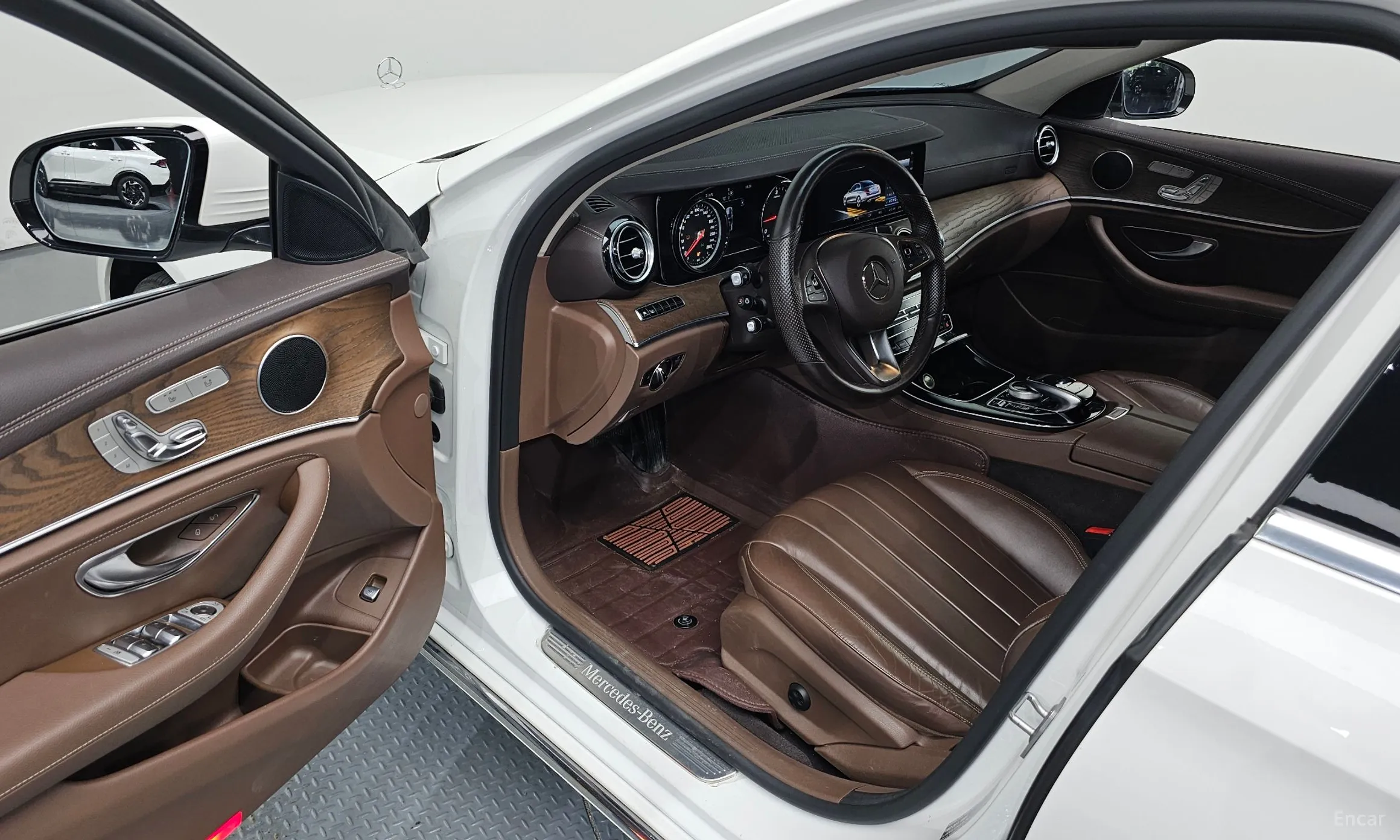 Mercedes Benz E-Class W213 превью 10