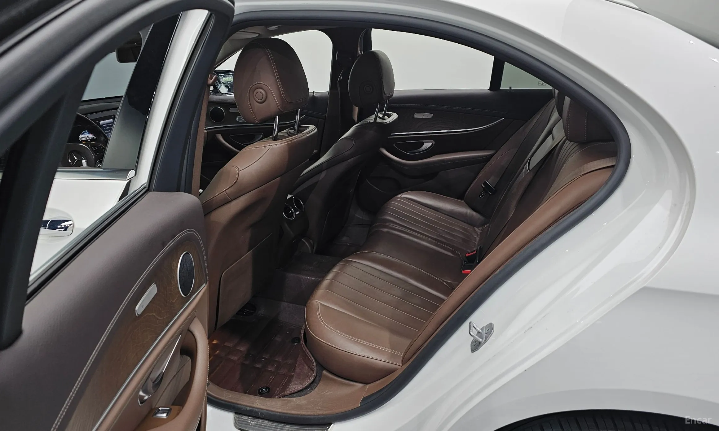 Mercedes Benz E-Class W213 превью 12