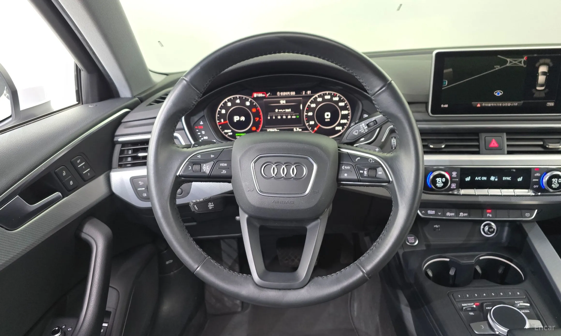 Audi A4 (B9) превью 13