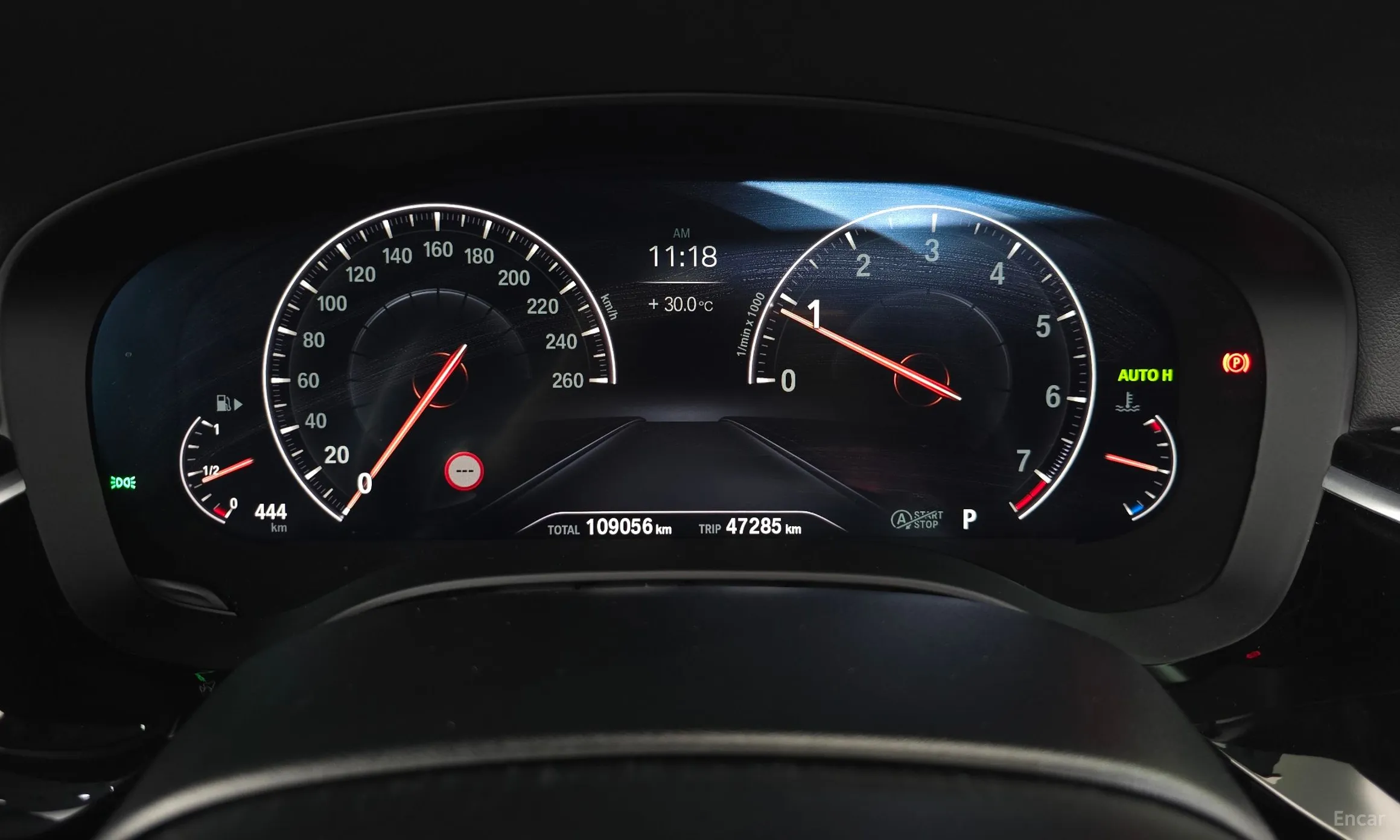 BMW 5 Series (G30) превью 8