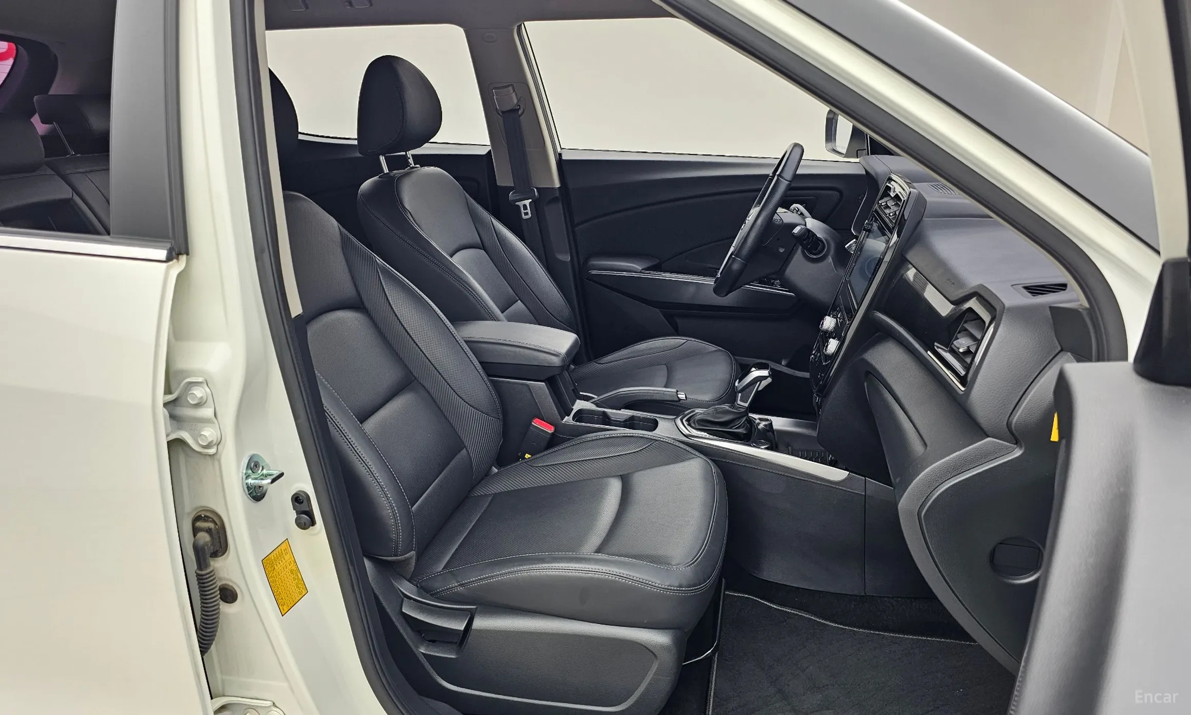 KG Mobility (SsangYong) Berry New Tivoli превью 11