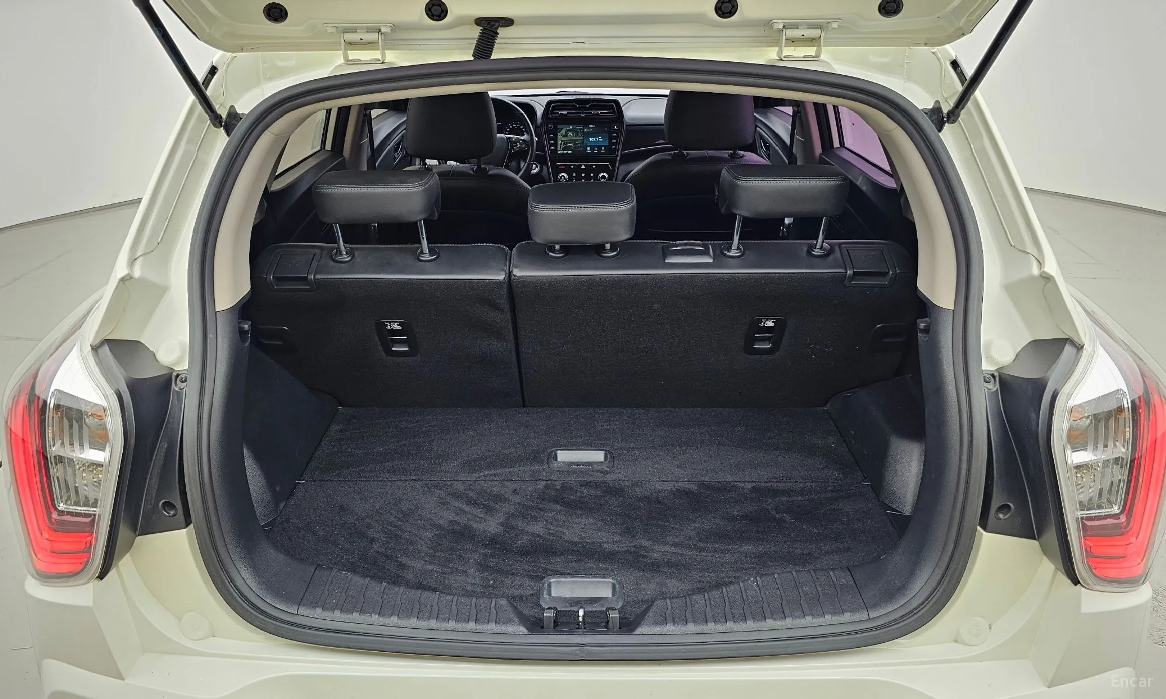 KG Mobility (SsangYong) Berry New Tivoli превью 20