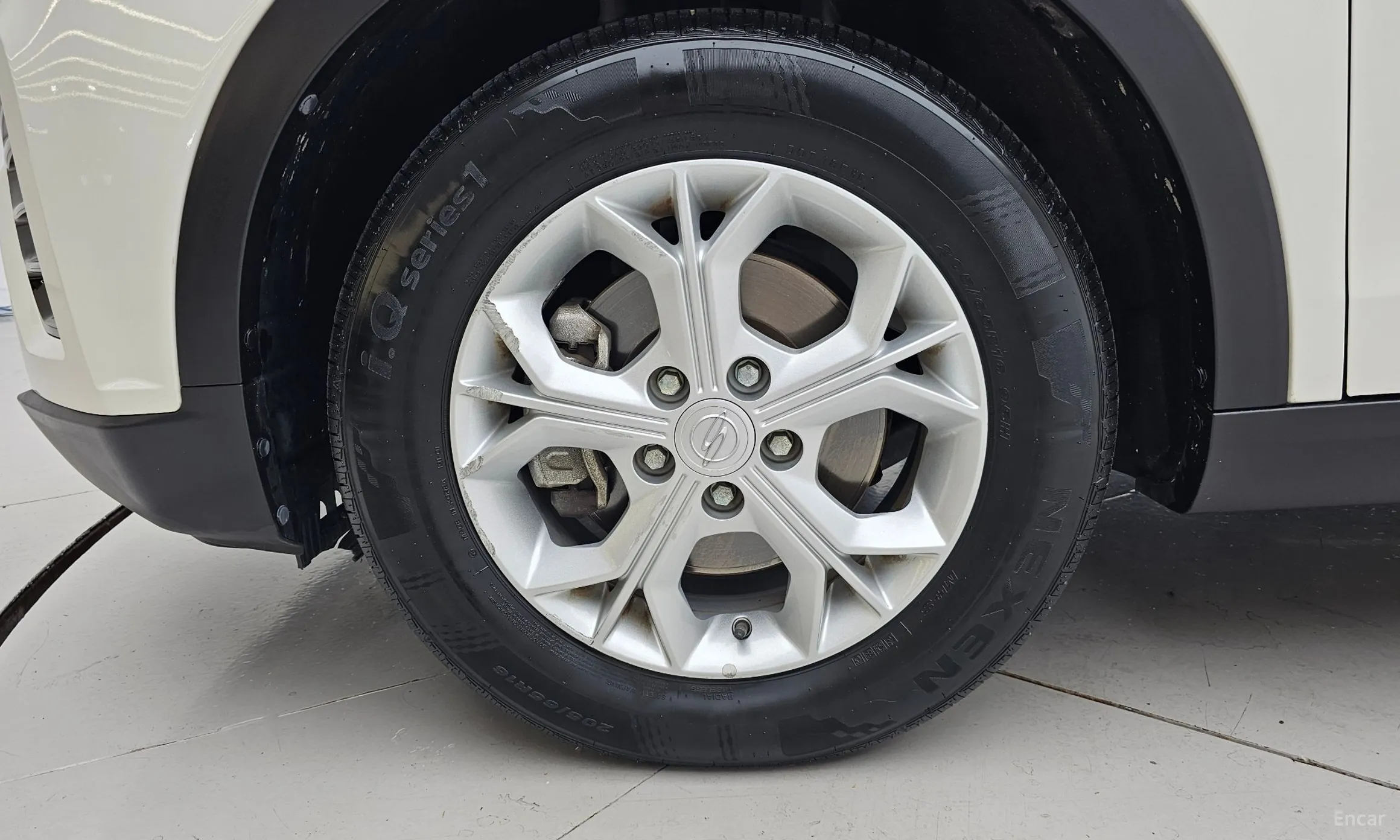 KG Mobility (SsangYong) Berry New Tivoli превью 5