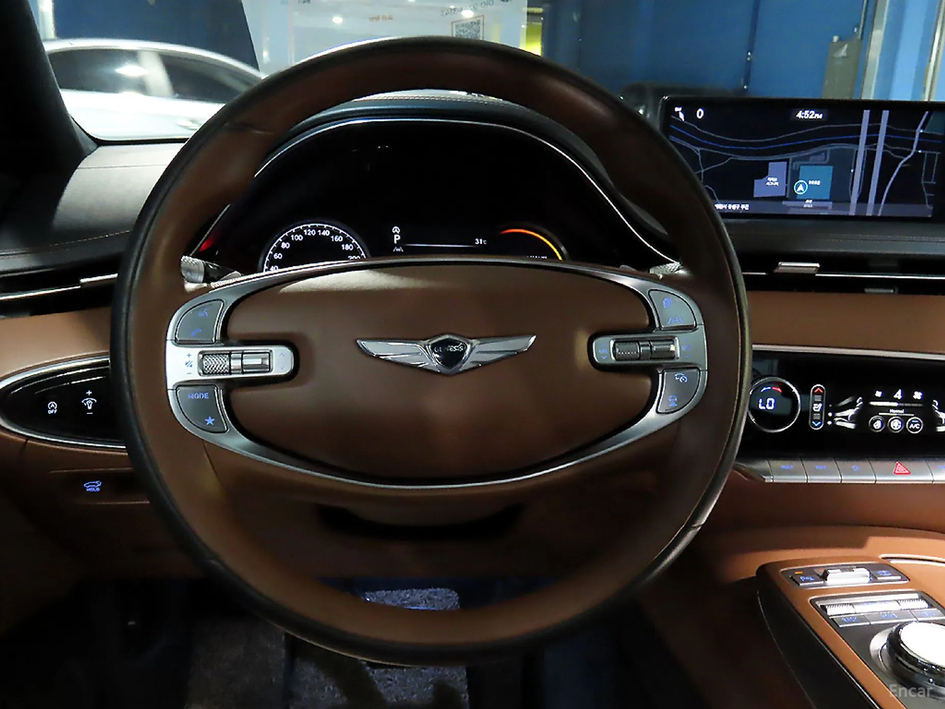 Genesis GV70 превью 13